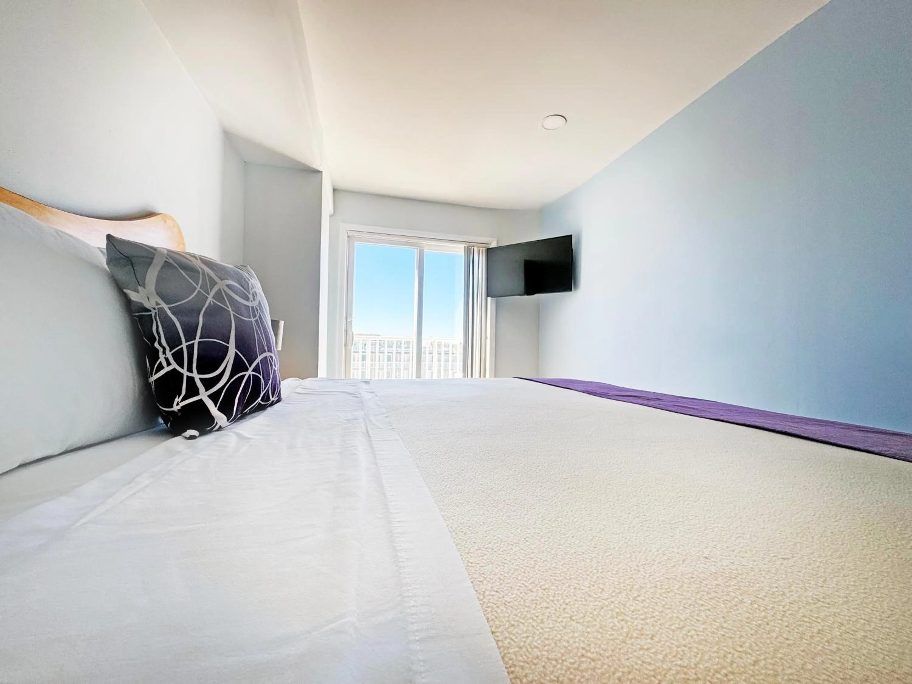 Bed in Shalimar Resort