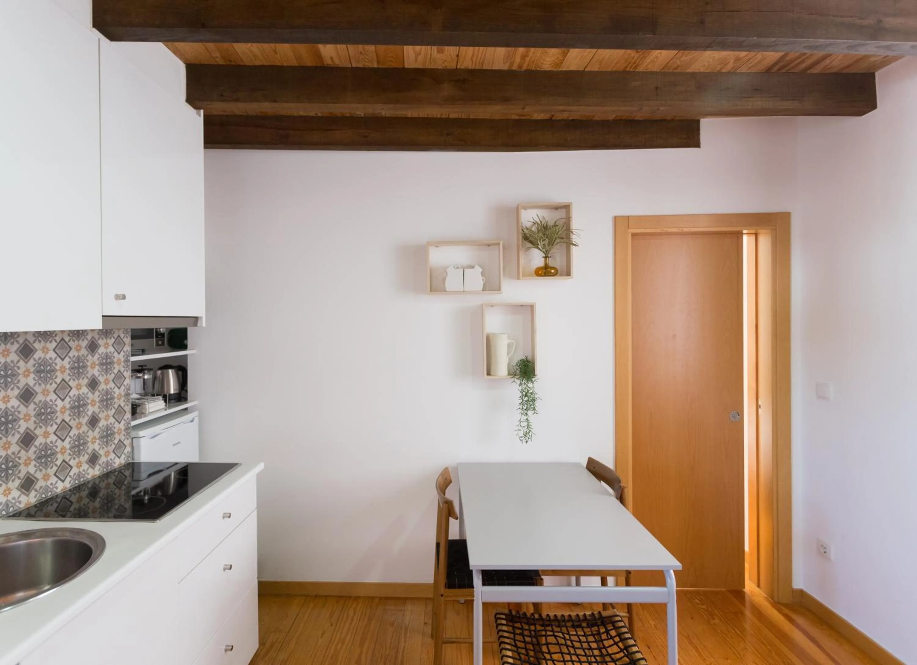 Kitchen or kitchenette in Casas da Comedia
