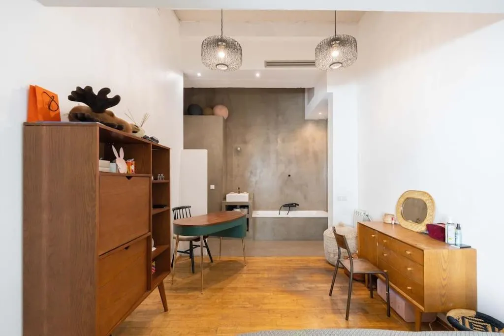 Bedroom in Le Loft du Vieux-Port - St Victor