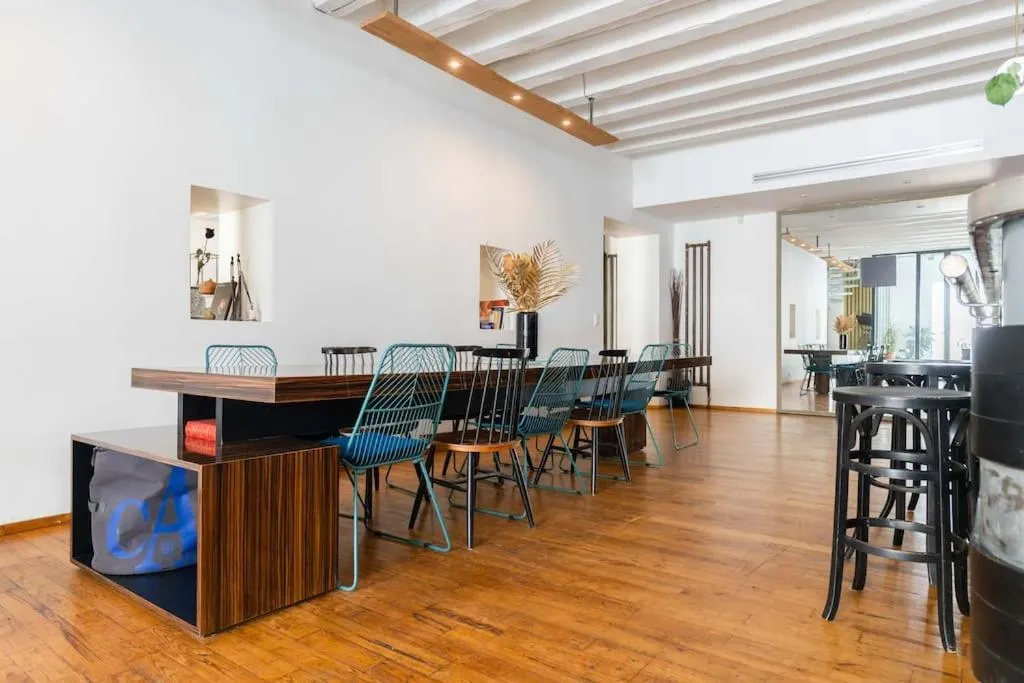 Dining area in Le Loft du Vieux-Port - St Victor
