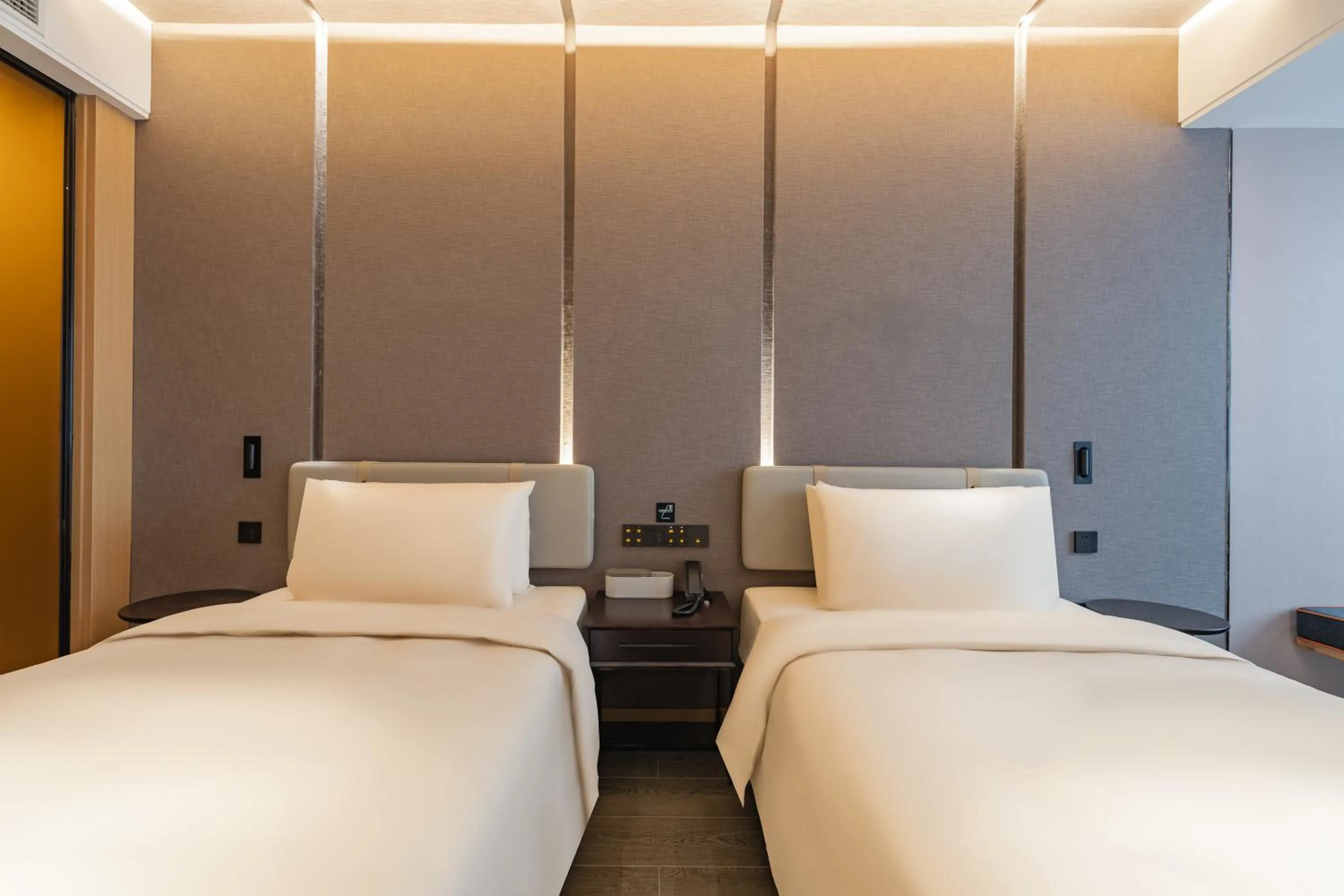 Bed in Shanghai Pudong Caolu Atour Hotel