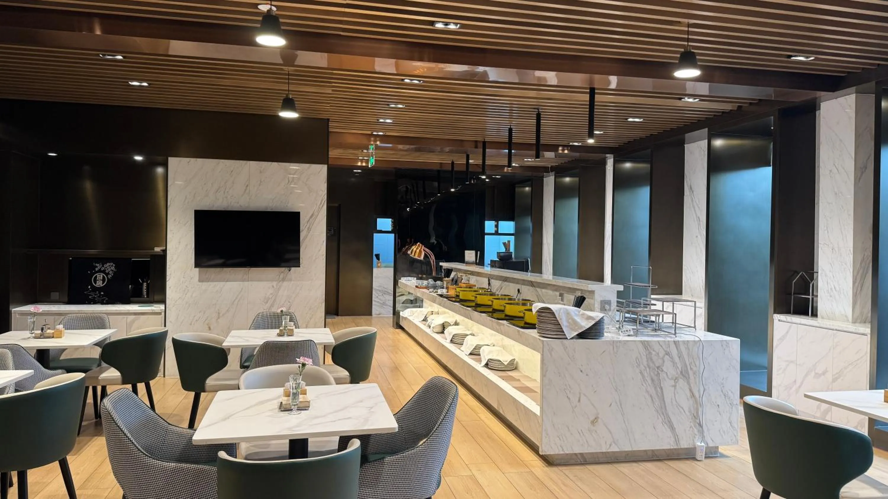 Restaurant/places to eat in Shanghai Pudong Caolu Atour Hotel