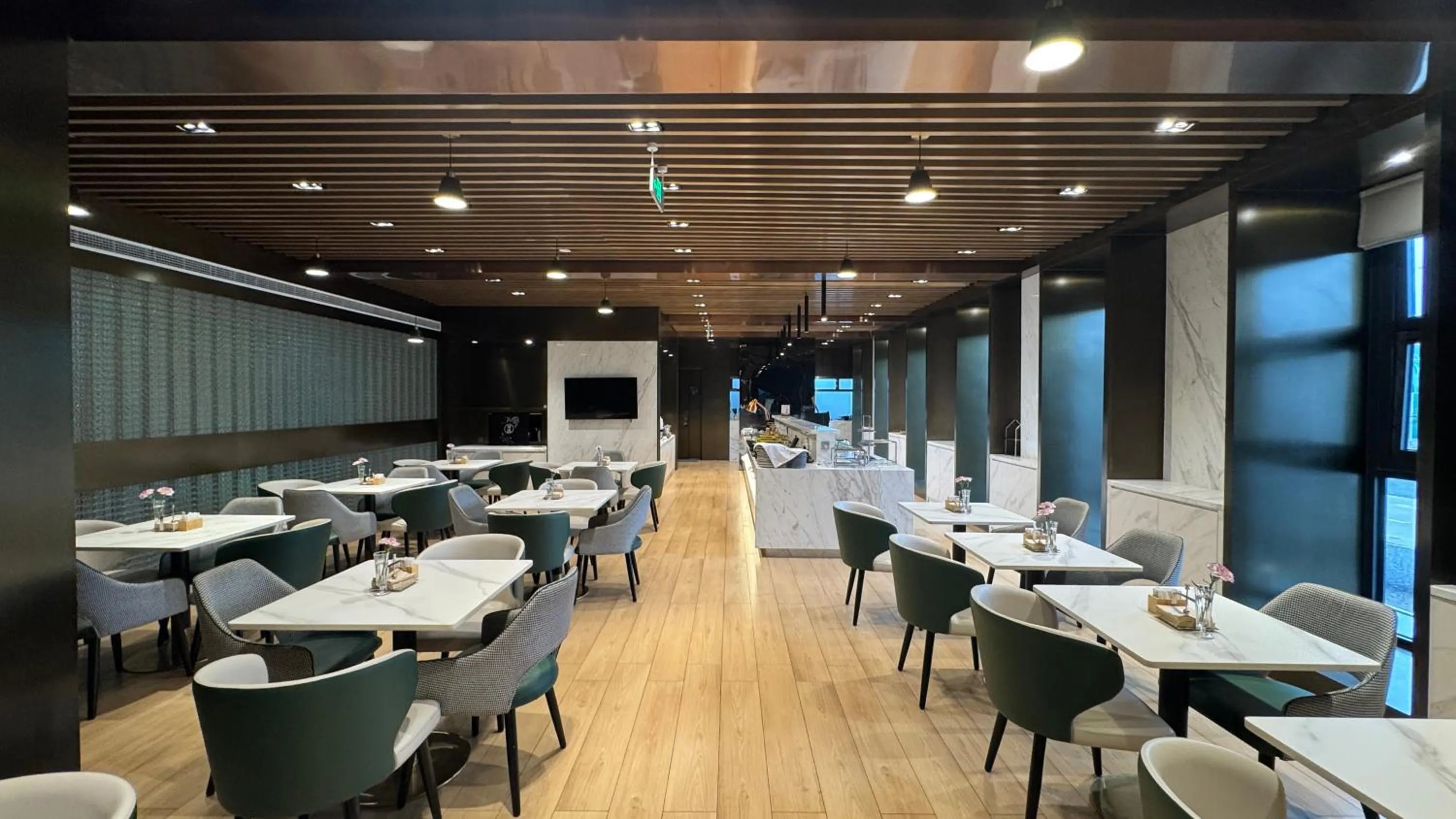 Restaurant/places to eat in Shanghai Pudong Caolu Atour Hotel