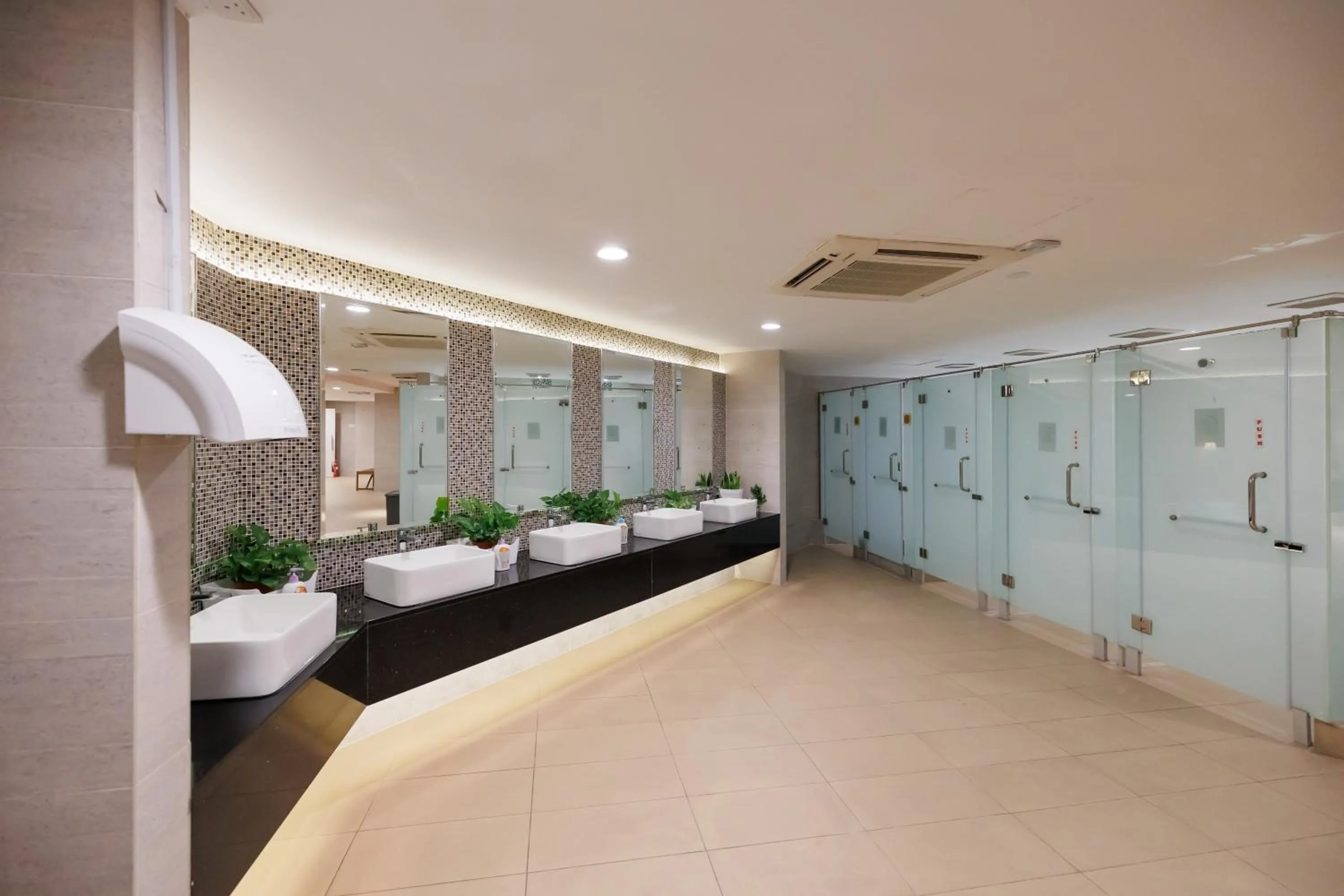 Shower in The Bed Bukit Bintang