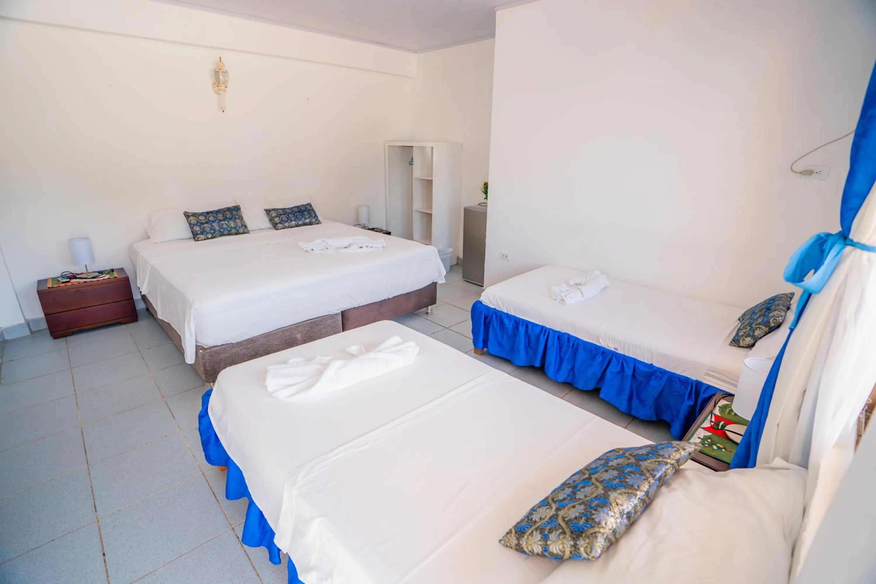 Photo of the whole room, Bed in Hotel El Pirata Morgan