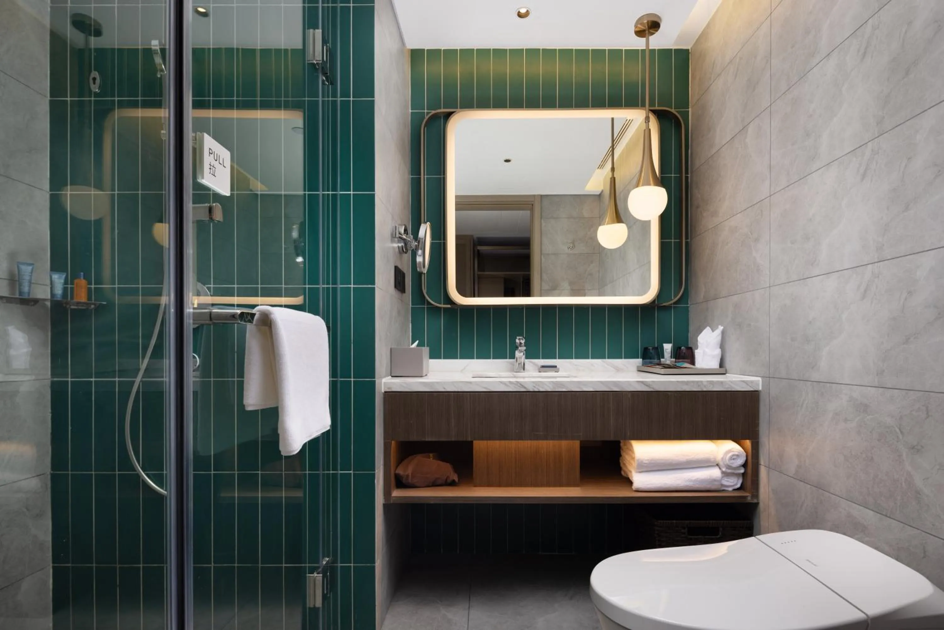 Shower in Home2 Suites by Hilton Beijing West Station