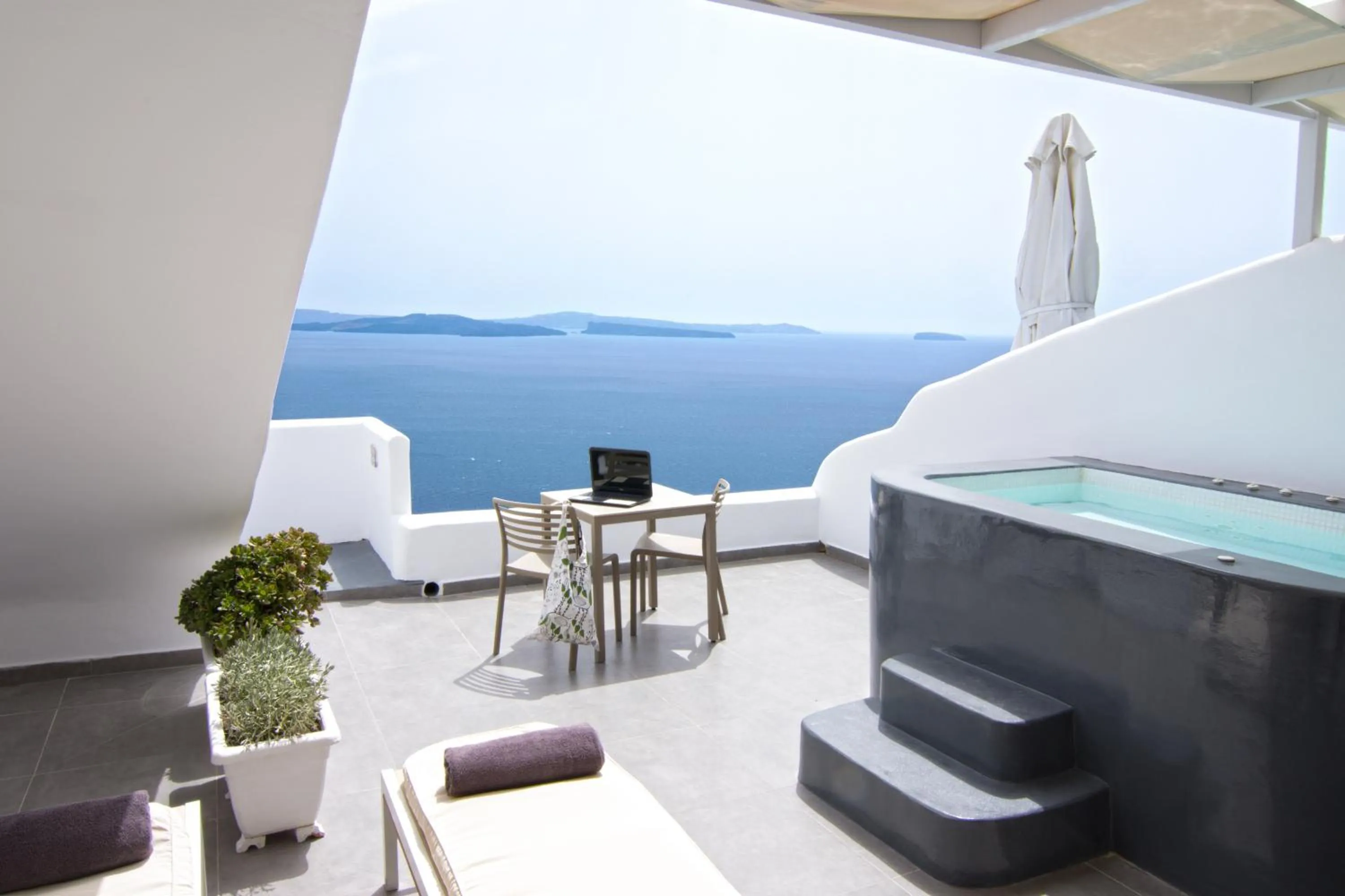Balcony/Terrace in Santorini Secret Suites & Spa, Small Luxury Hotels of the World