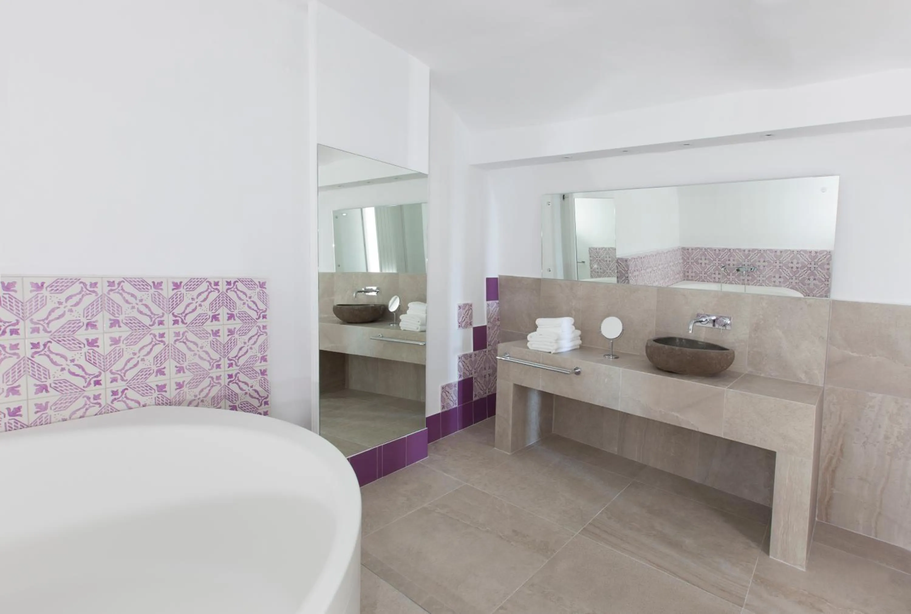 Bathroom in Santorini Secret Suites & Spa, Small Luxury Hotels of the World
