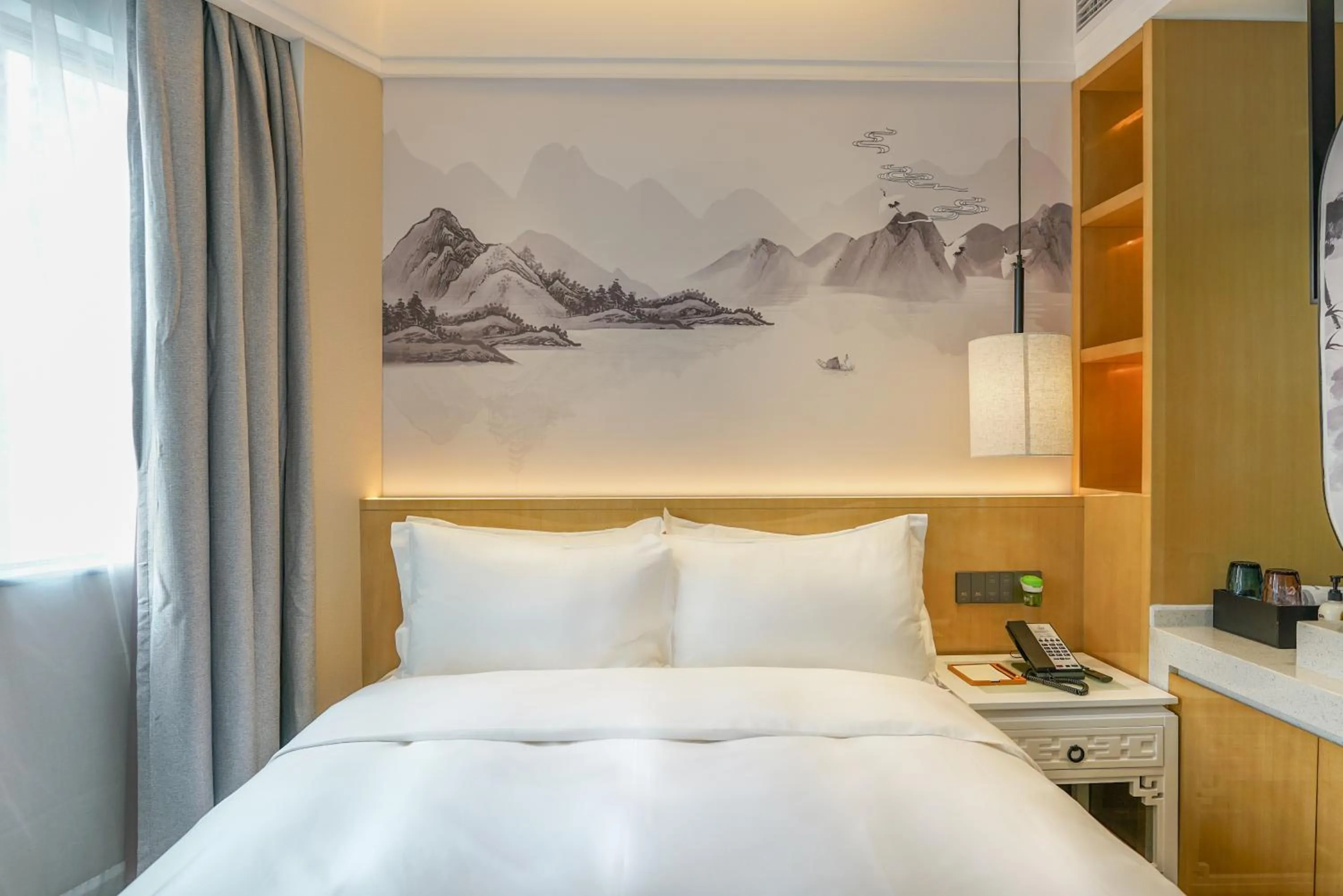 Bed in Paco Hotel Shenzhen Luohu Port