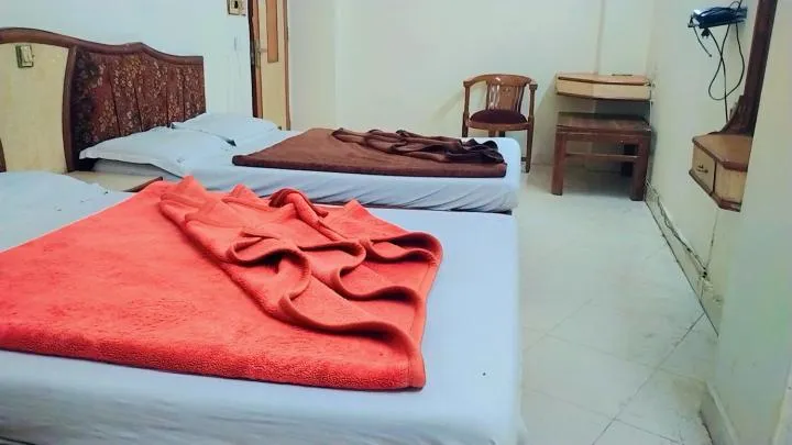 Bed in Hotel Maharaja Continental - New Delhi