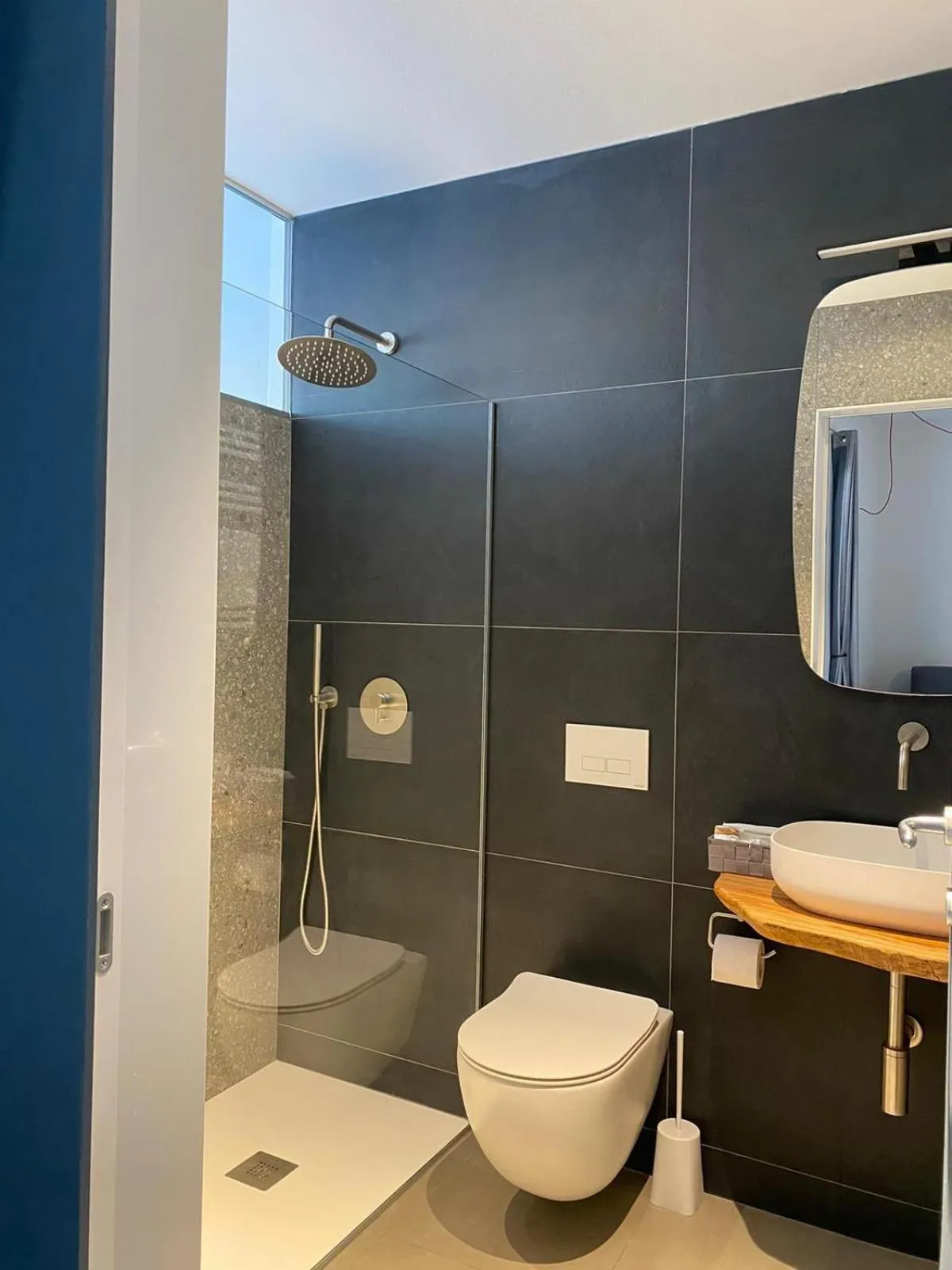 Shower in Porta San Paolo House