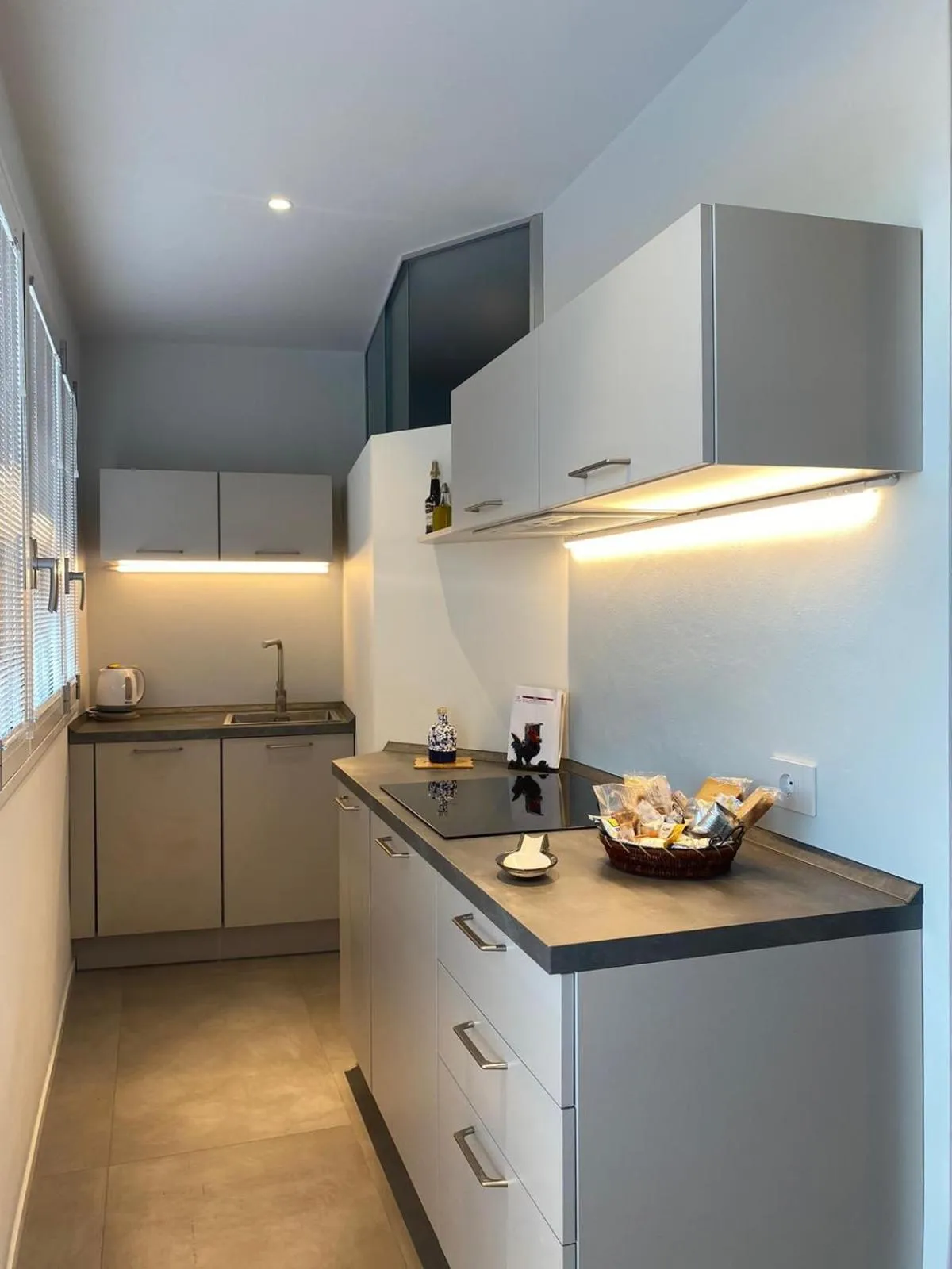 Coffee/tea facilities in Porta San Paolo House