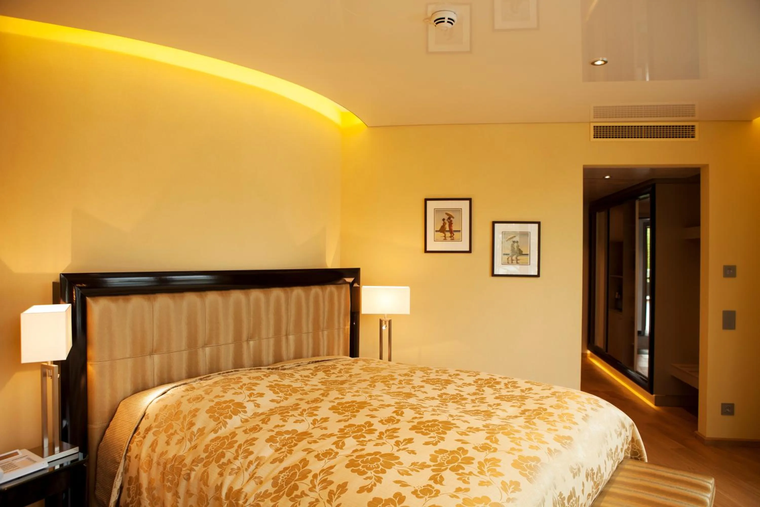 Bed in Schwitzer's Hotel am Park