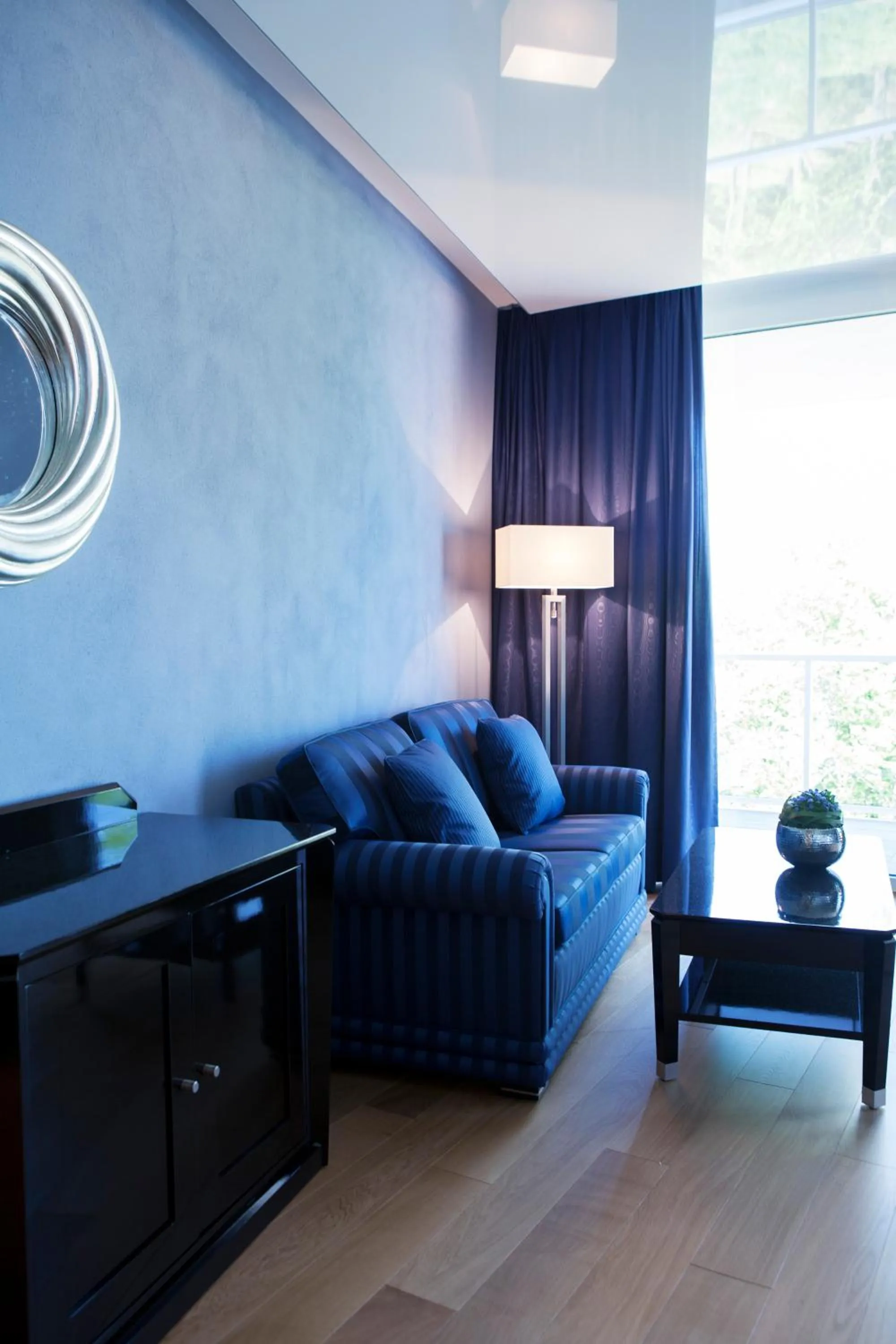 Seating area in Schwitzer's Hotel am Park