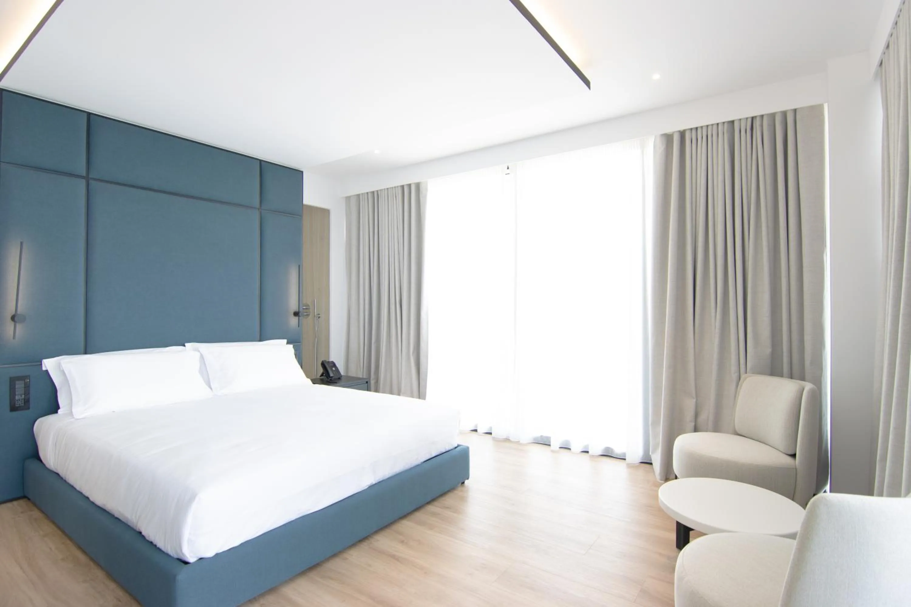 View (from property/room), Bed in Mango Luxury Resorts