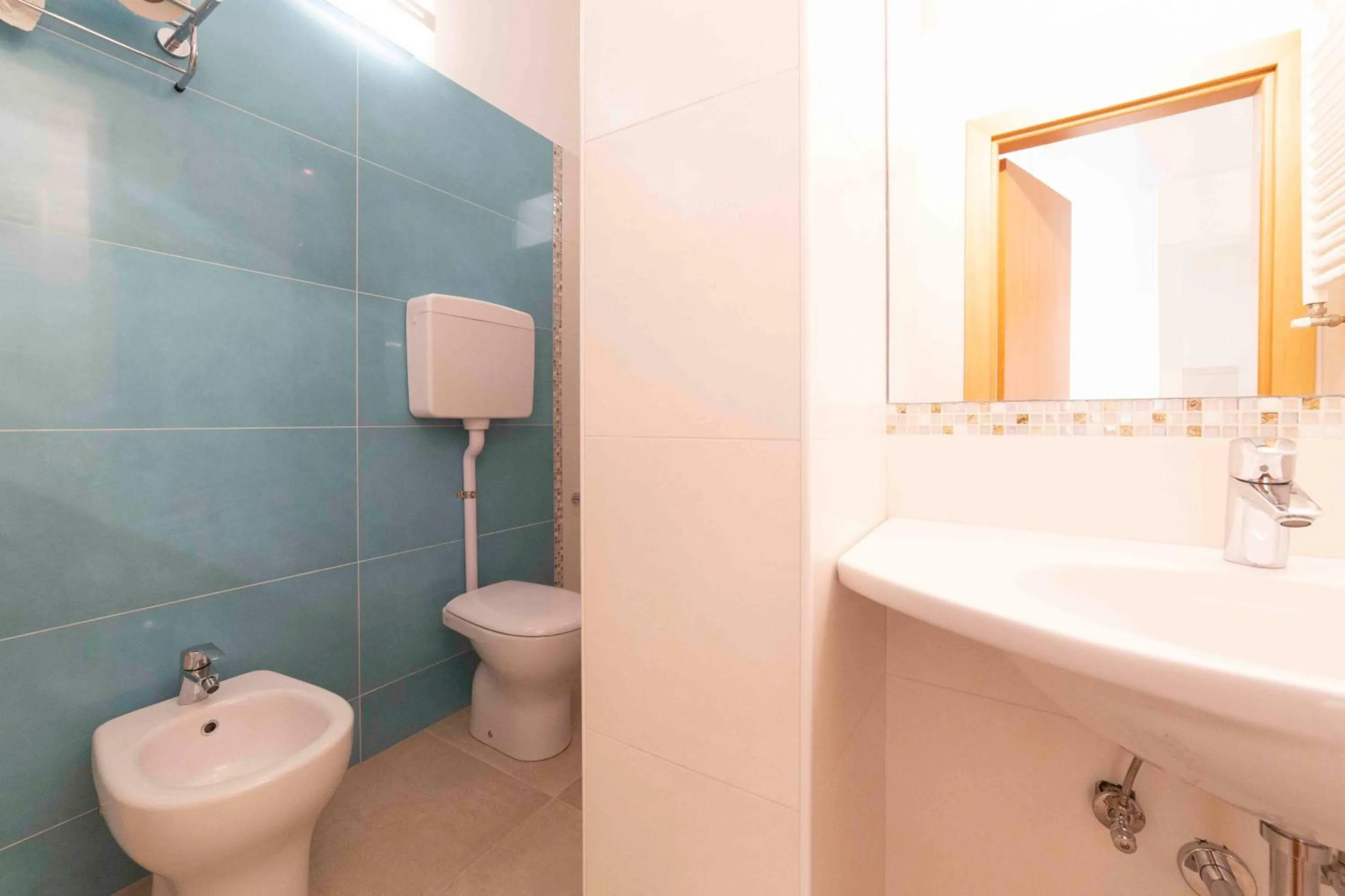 Bathroom in Hotel Rondinella e Viola