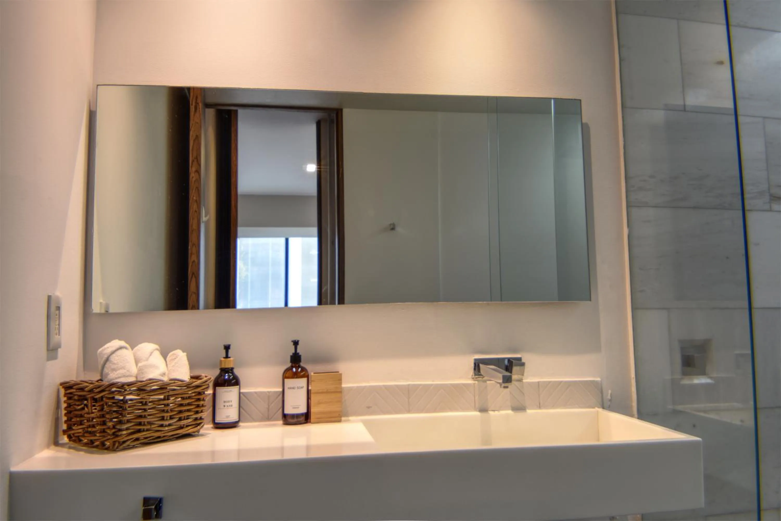 Reforma 284 King Size SUITE Swimming Pool, Parking & Kitchen