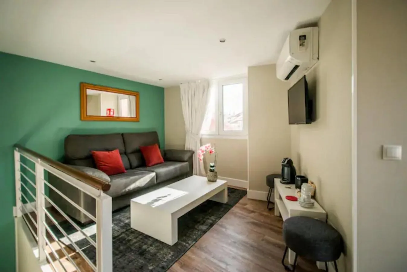 TV and multimedia, Bed in Apartamentos Cruz