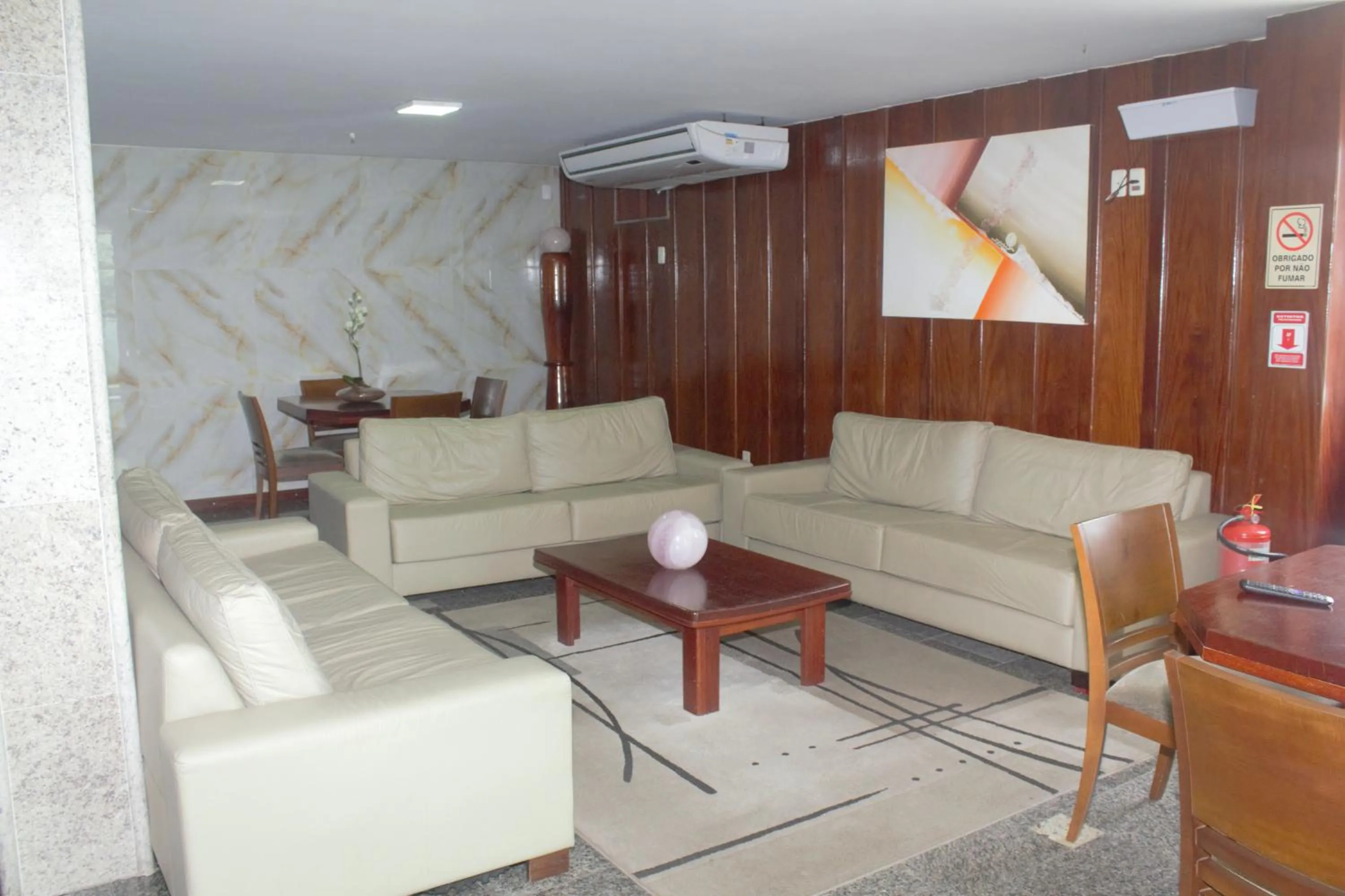 Lobby or reception in Hotel Du Lac Macaé