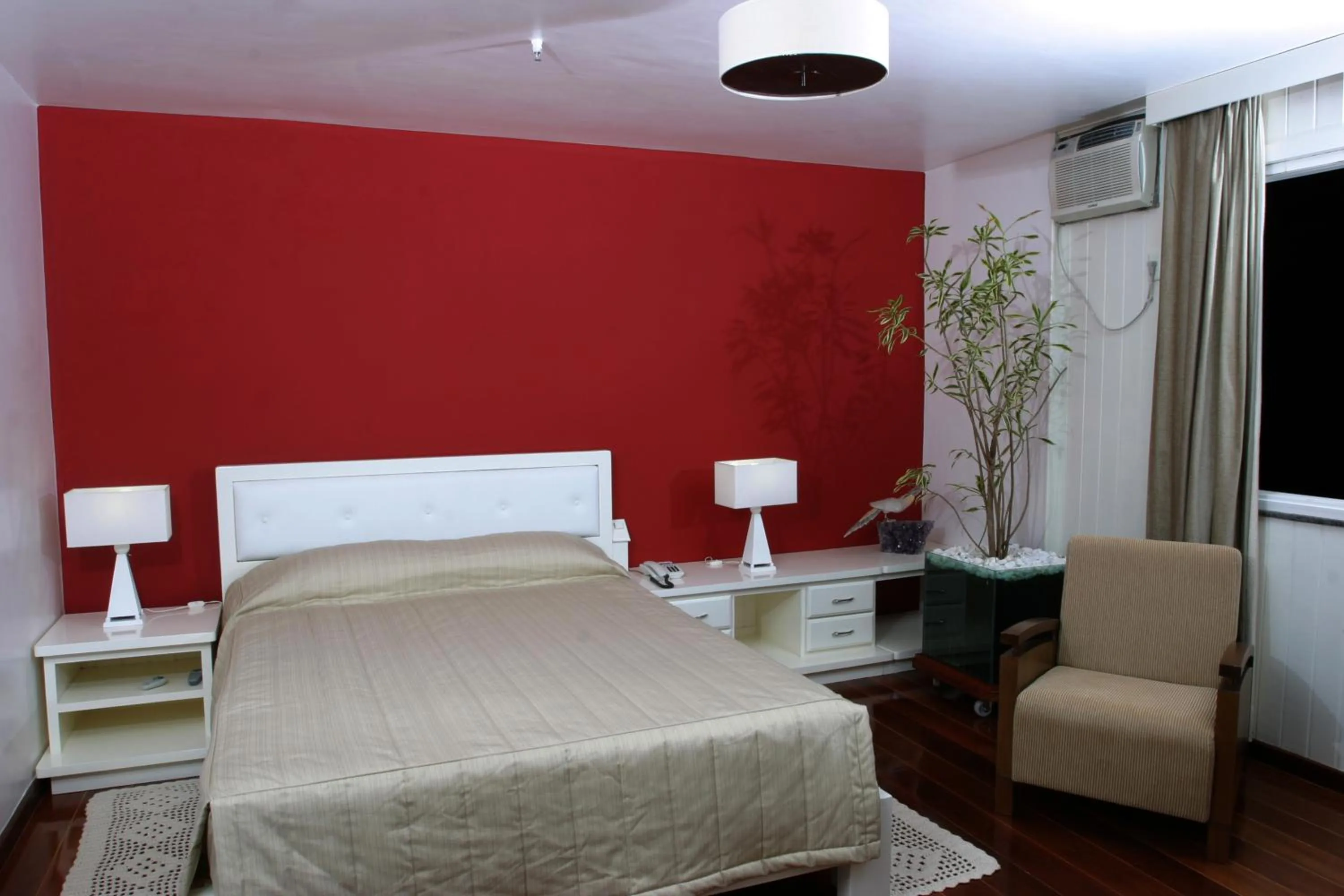 Property building, Bed in Hotel Du Lac Macaé