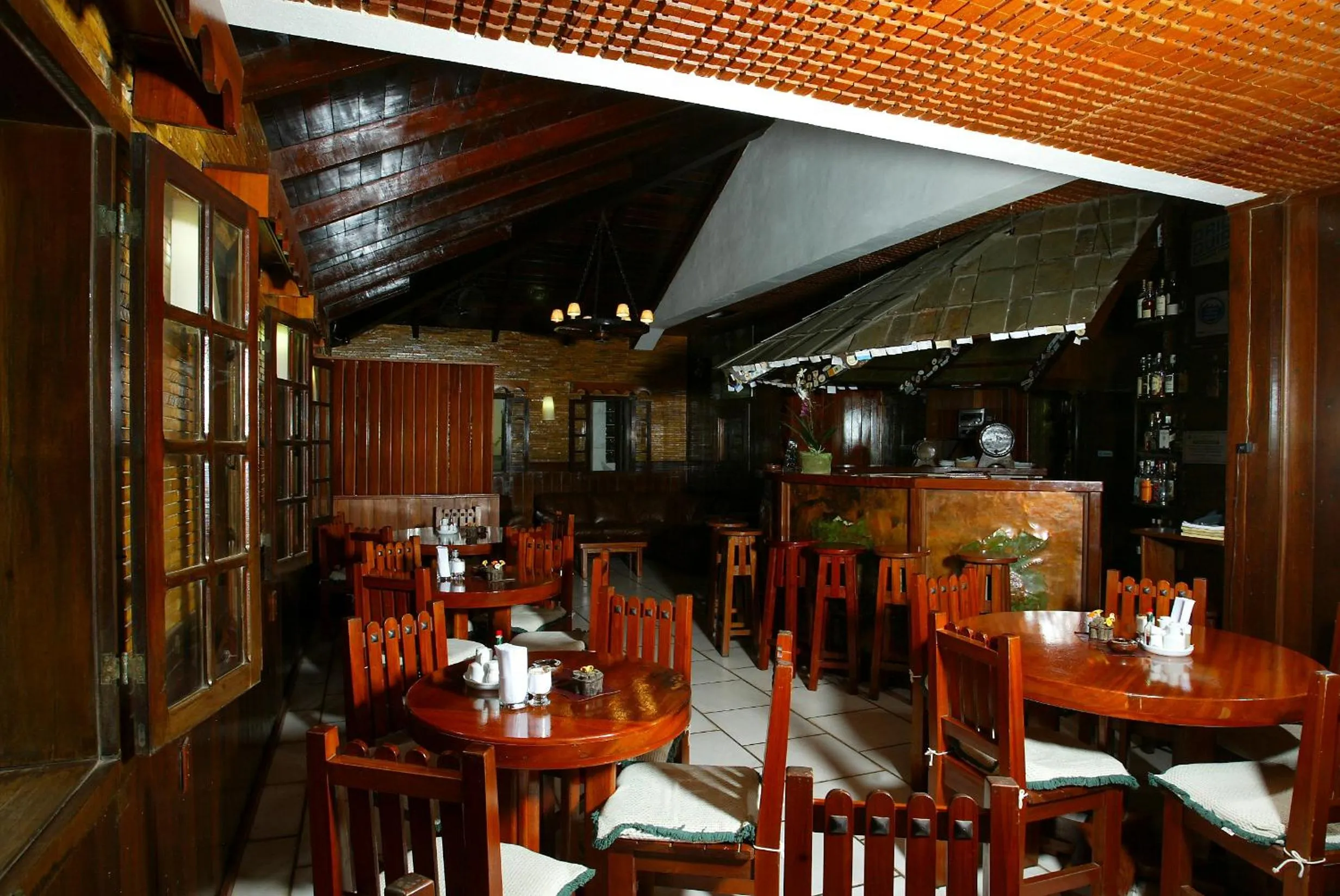 Restaurant/places to eat in Hotel Du Lac Macaé