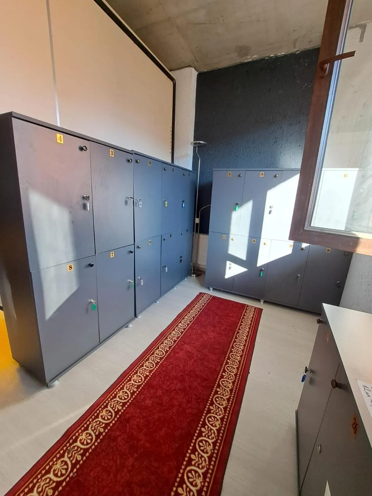 locker in Karvi Hostel