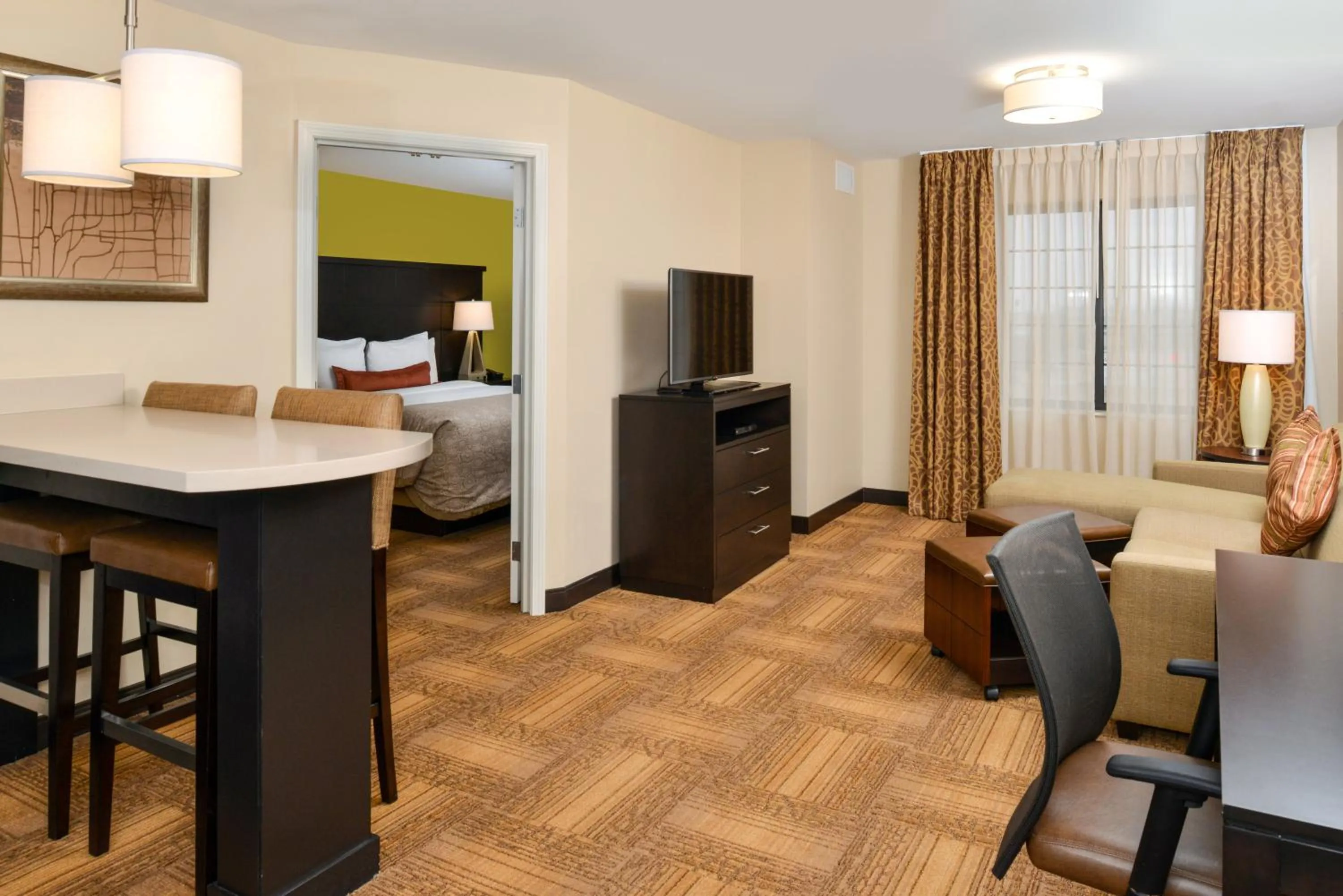 Photo of the whole room, Bed in Staybridge Suites Merrillville by IHG