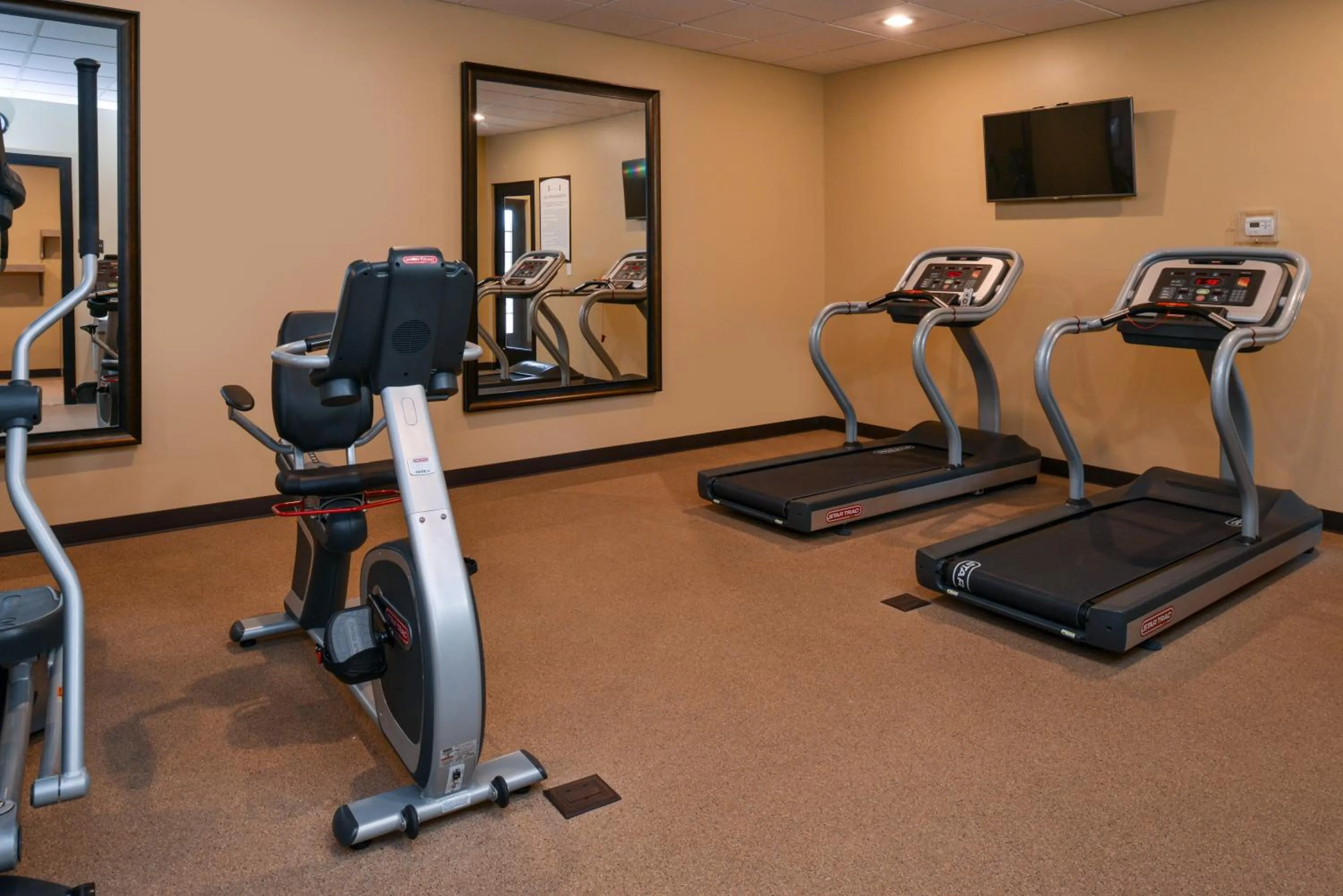 Fitness centre/facilities in Staybridge Suites Merrillville by IHG
