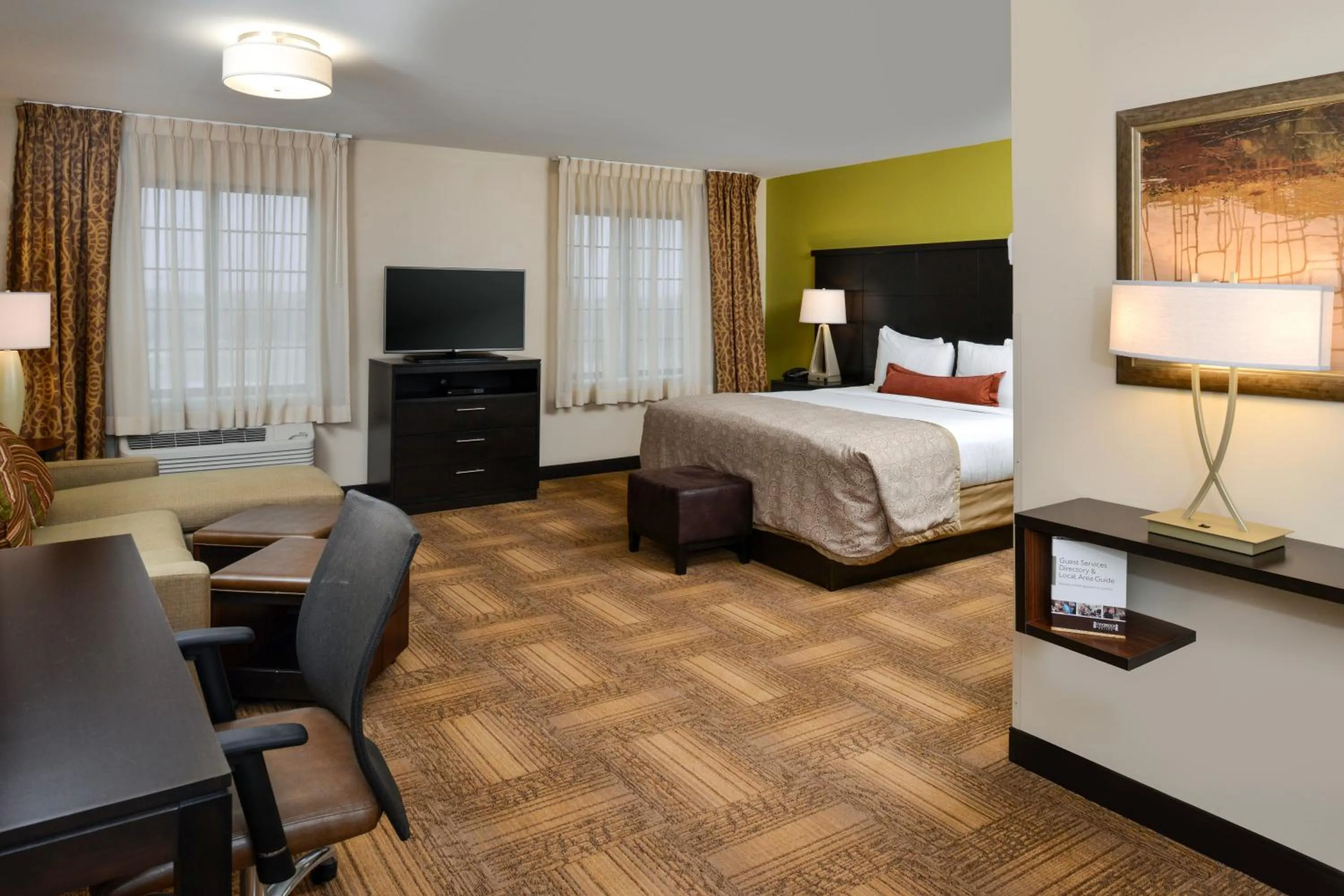 Photo of the whole room, Bed in Staybridge Suites Merrillville by IHG