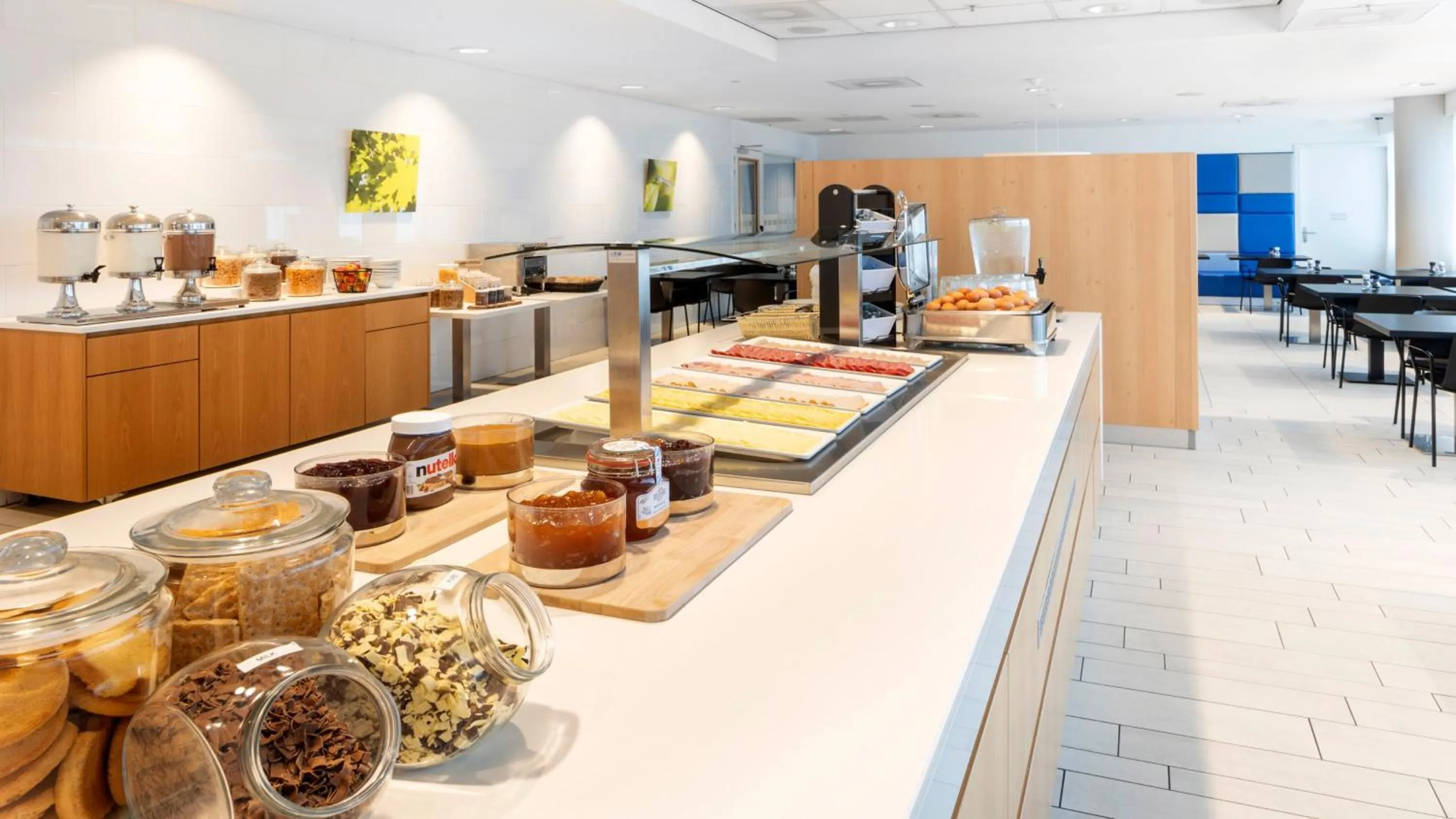 Restaurant/places to eat in Holiday Inn Express Amsterdam Arena Towers by IHG