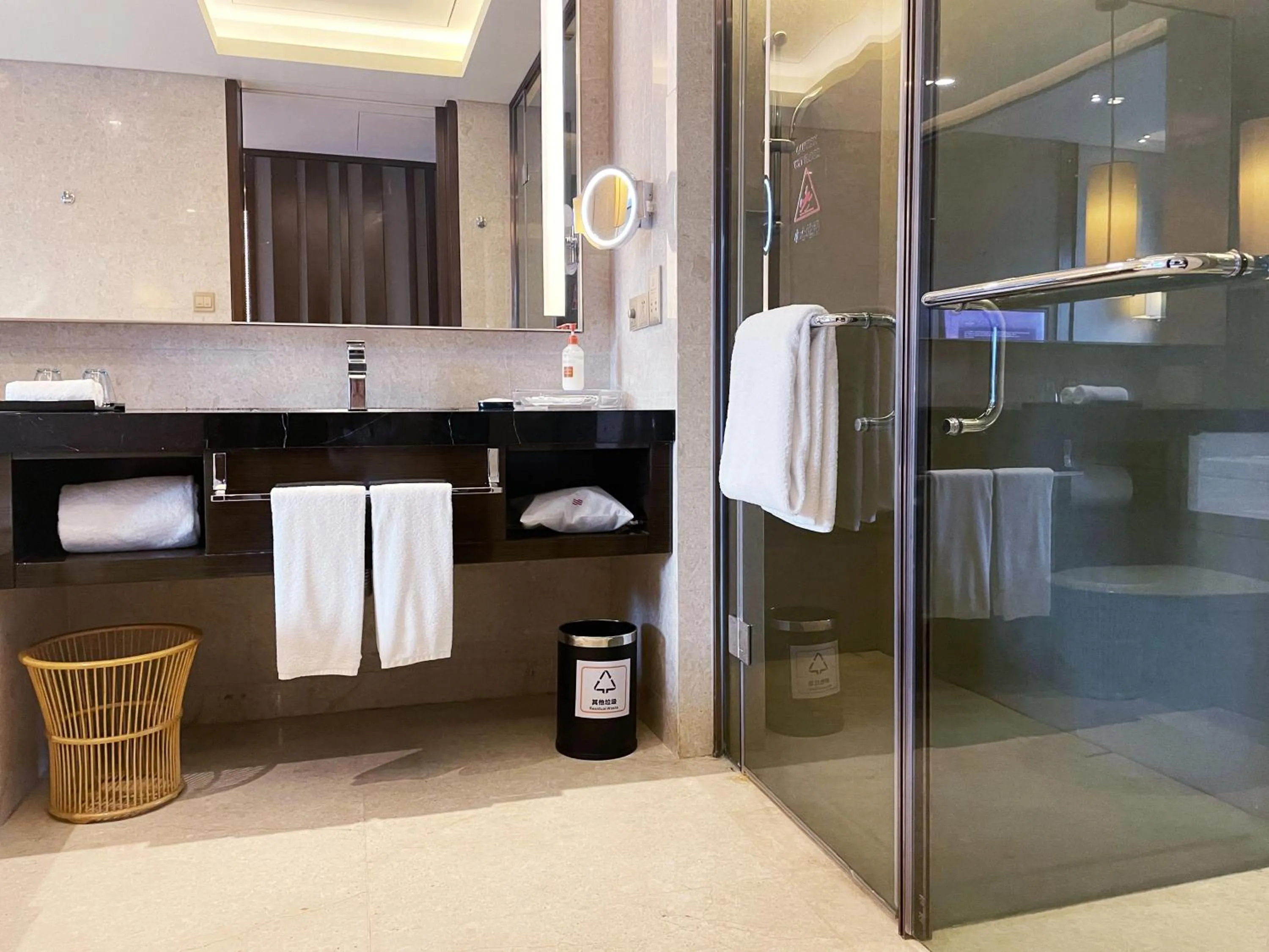 Bathroom in Crowne Plaza Zhangzhou by IHG