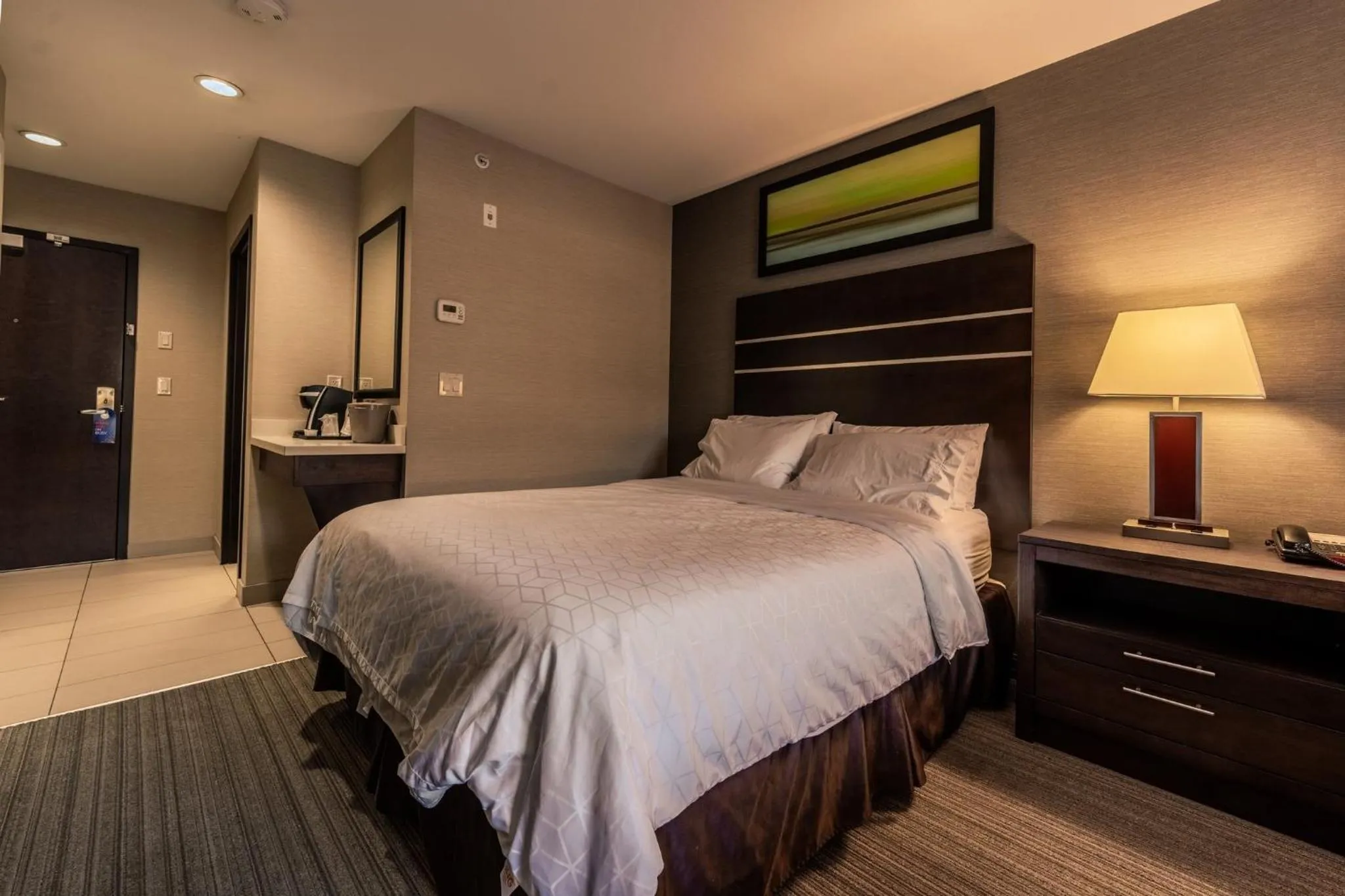Photo of the whole room, Bed in Holiday Inn Express Golden-Kicking Horse by IHG