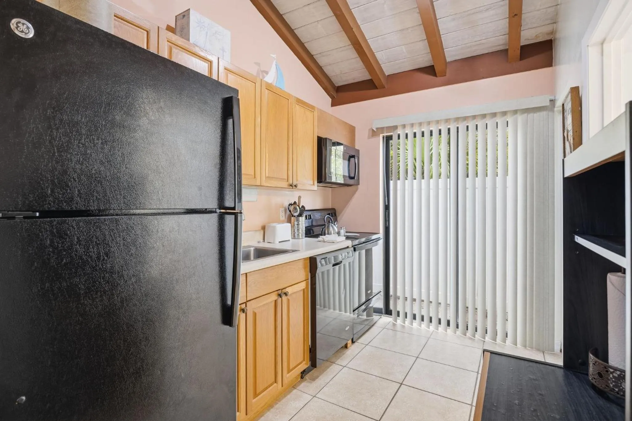 Kitchen or kitchenette in Sand Dune Shores