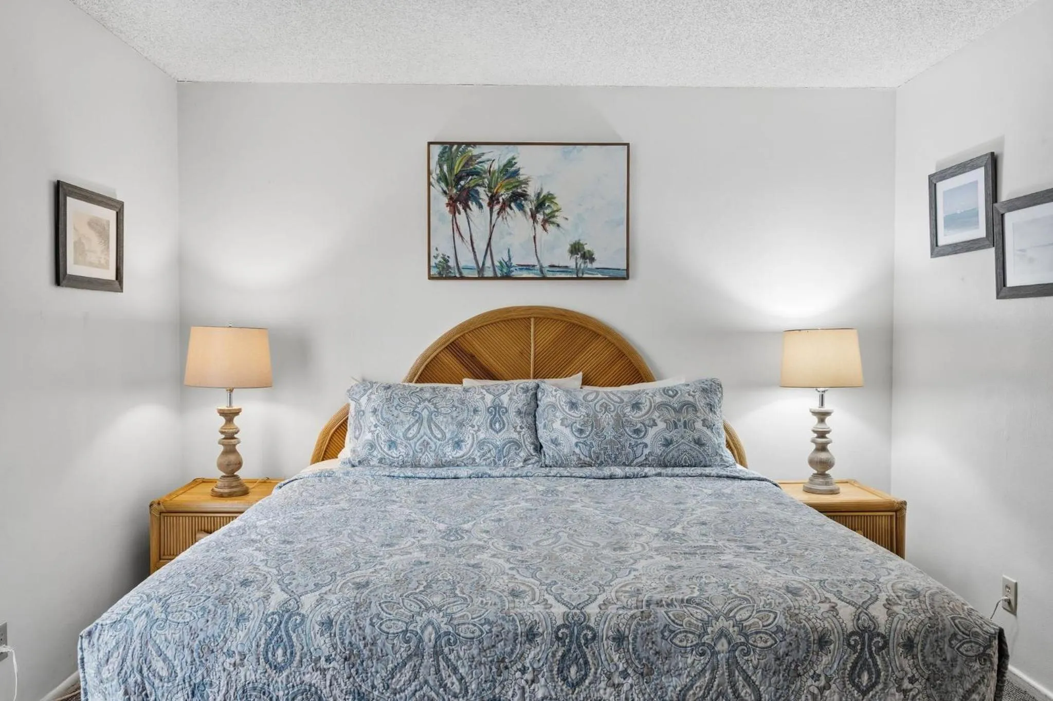 Bed in Sand Dune Shores