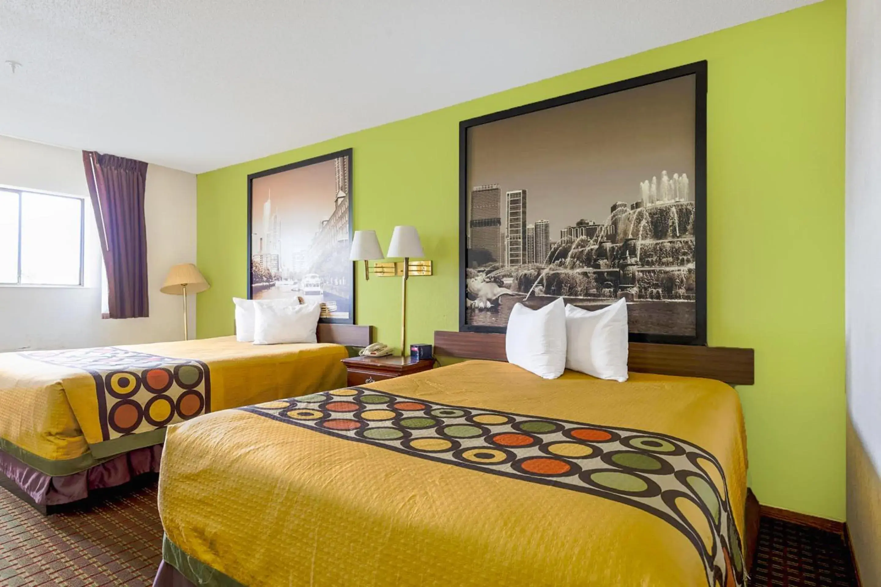 2 Queen Beds Non-Smoking in Super Sleep Inn 2 Queen Beds Non-Smoking in Super Sleep Inn