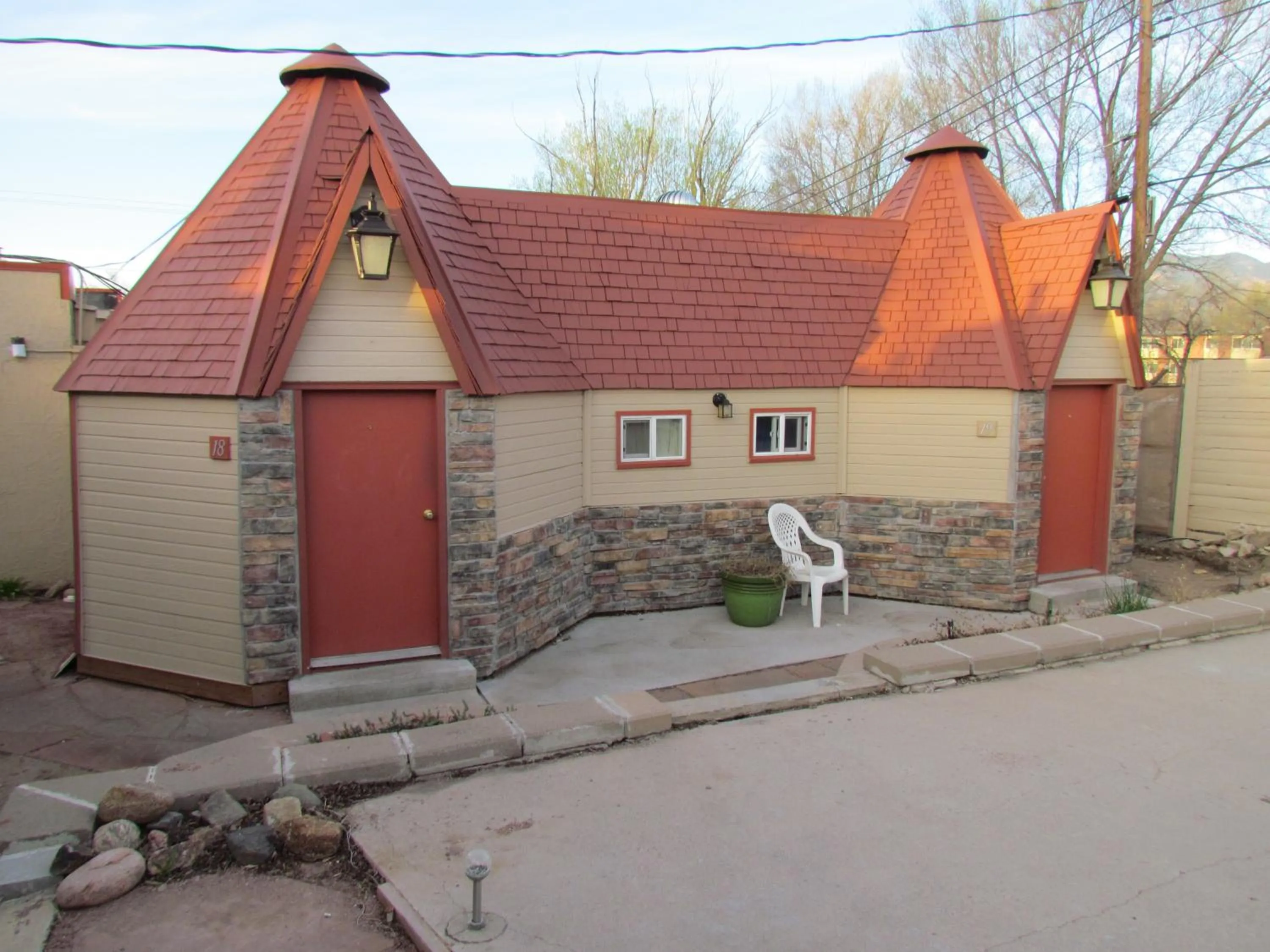 Property building in True North Motel