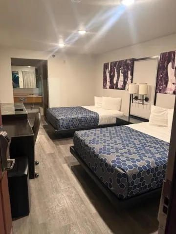 Bed in GO2 Inn & Suites by Relianse - El Paso