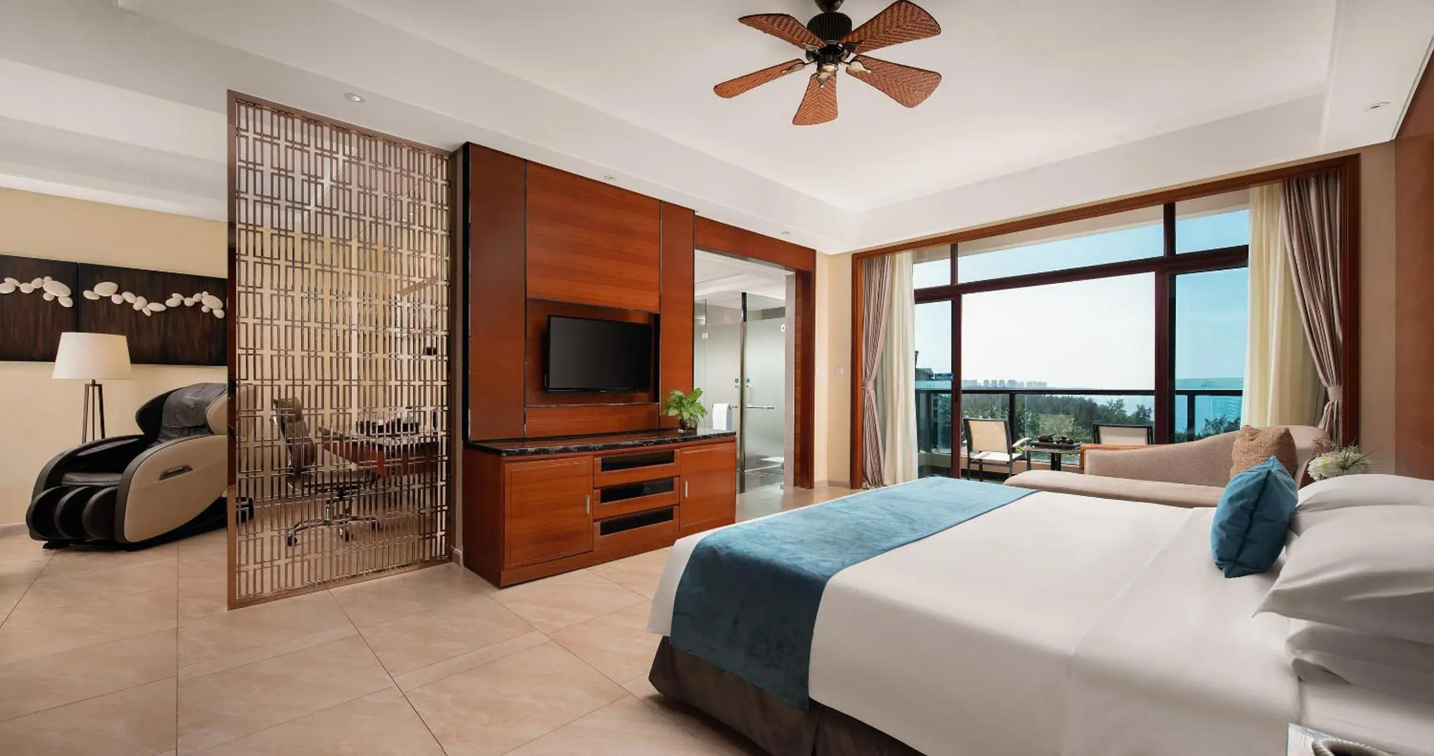 Executive Suite with Garden View in Country Garden Golden Beach Spring Hotel Executive Suite with Garden View in Country Garden Golden Beach Spring Hotel