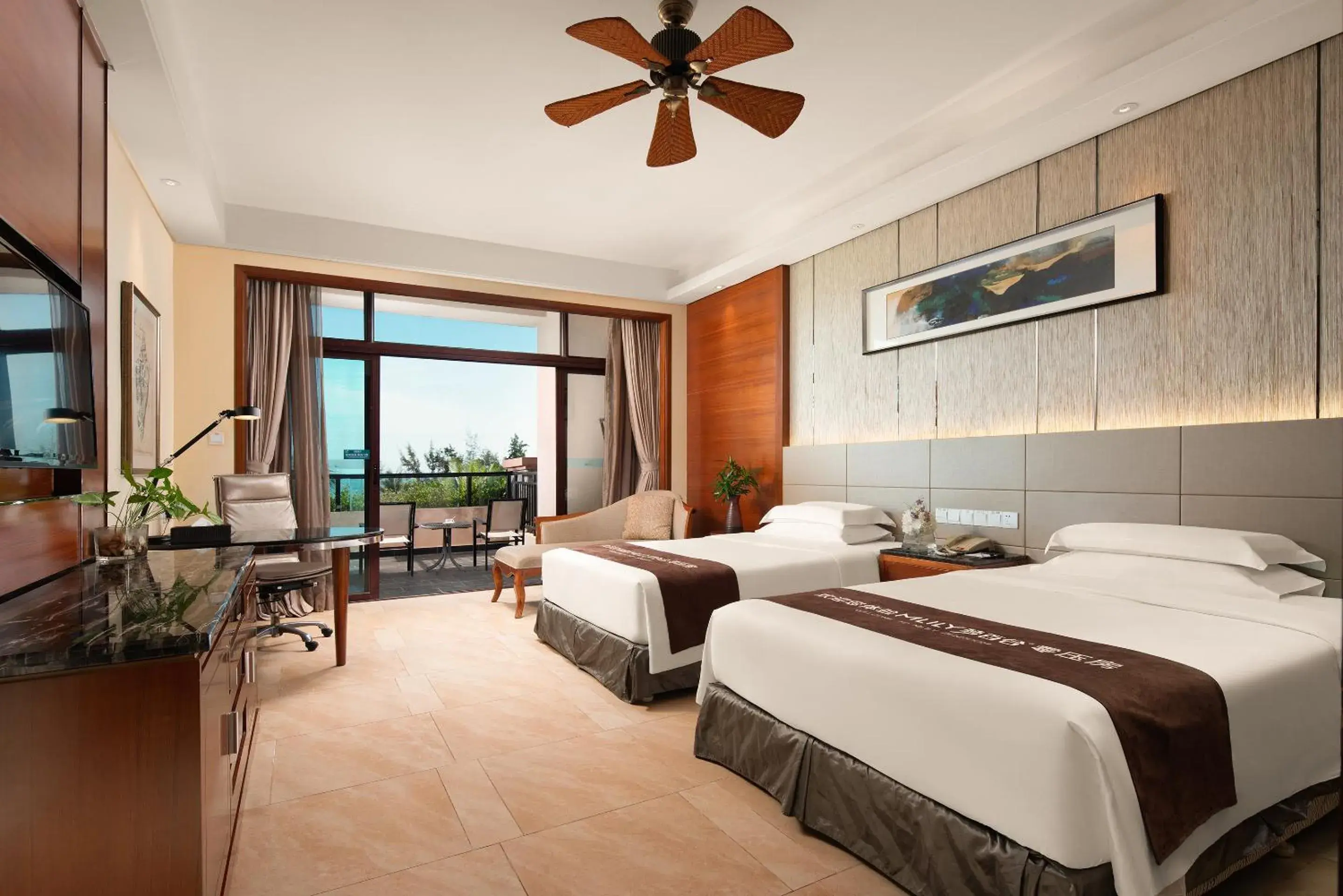 Deluxe Twin Room in Country Garden Golden Beach Spring Hotel Deluxe Twin Room in Country Garden Golden Beach Spring Hotel