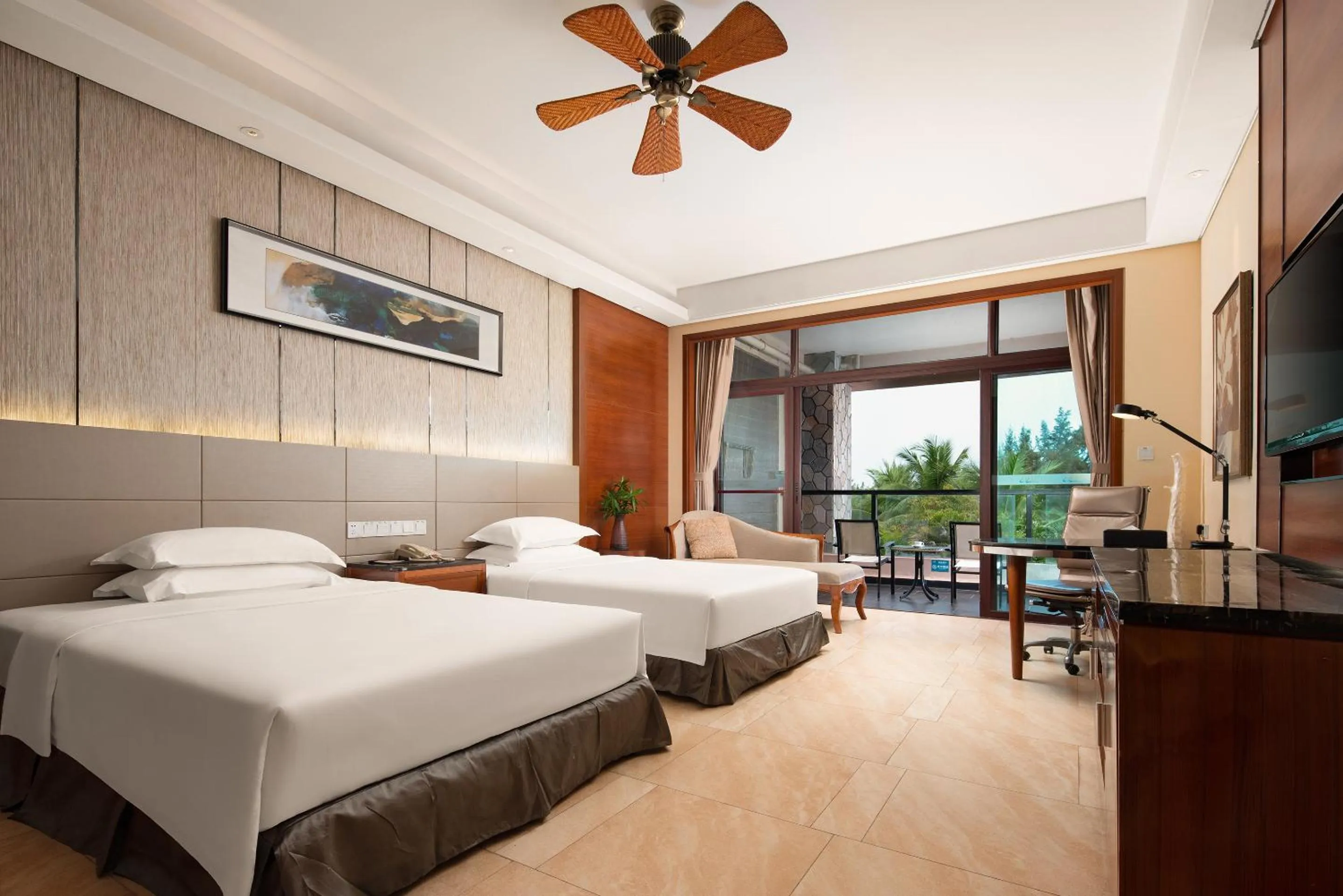 Bed in Country Garden Golden Beach Spring Hotel