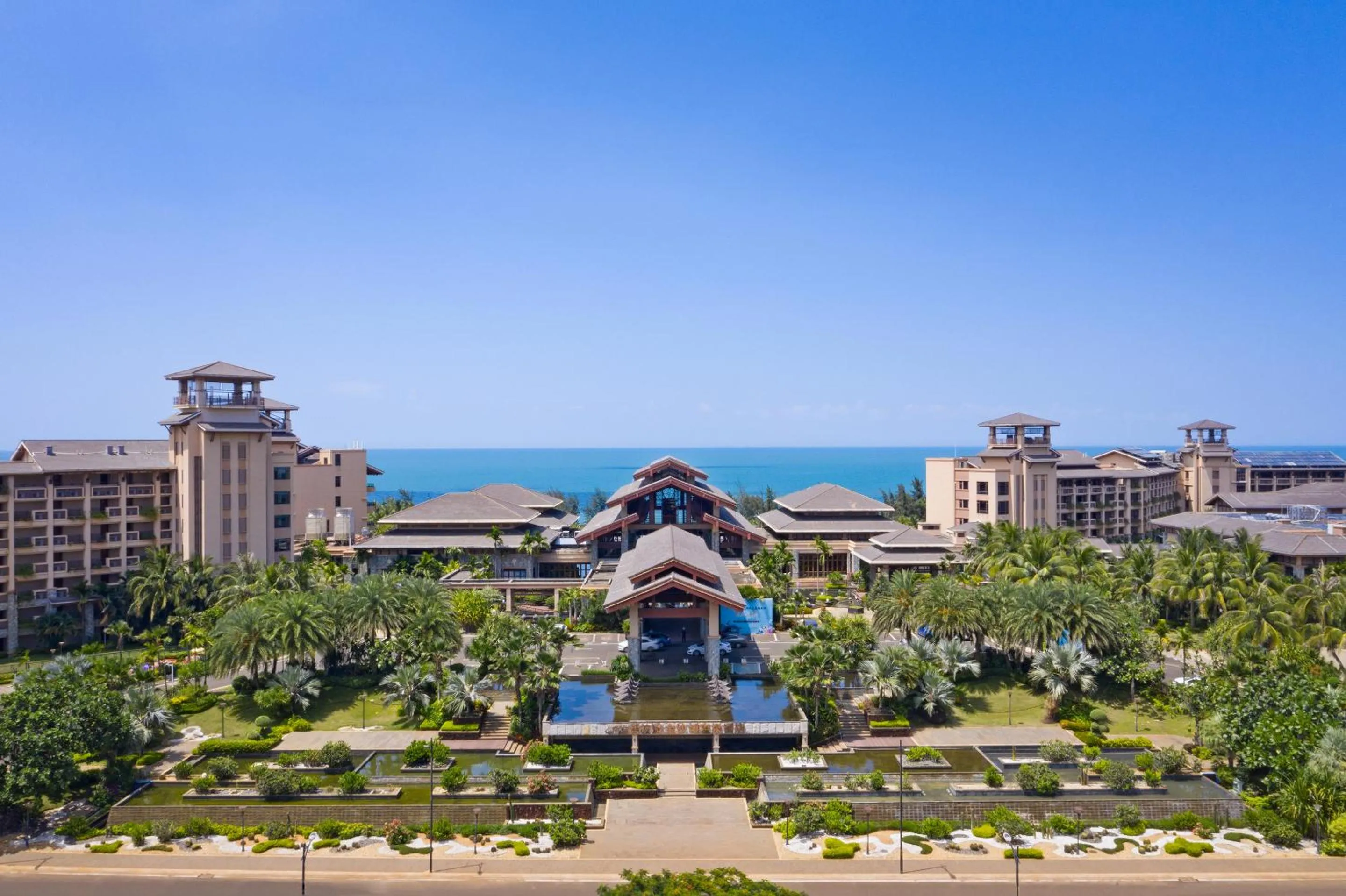 Property building in Country Garden Golden Beach Spring Hotel