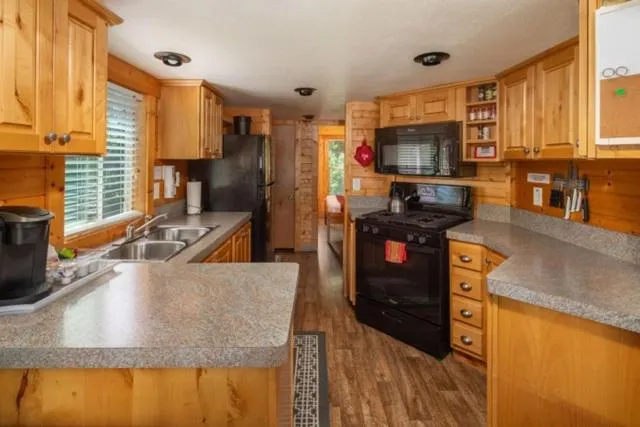 Sheltered Nook On Tillamook Bay