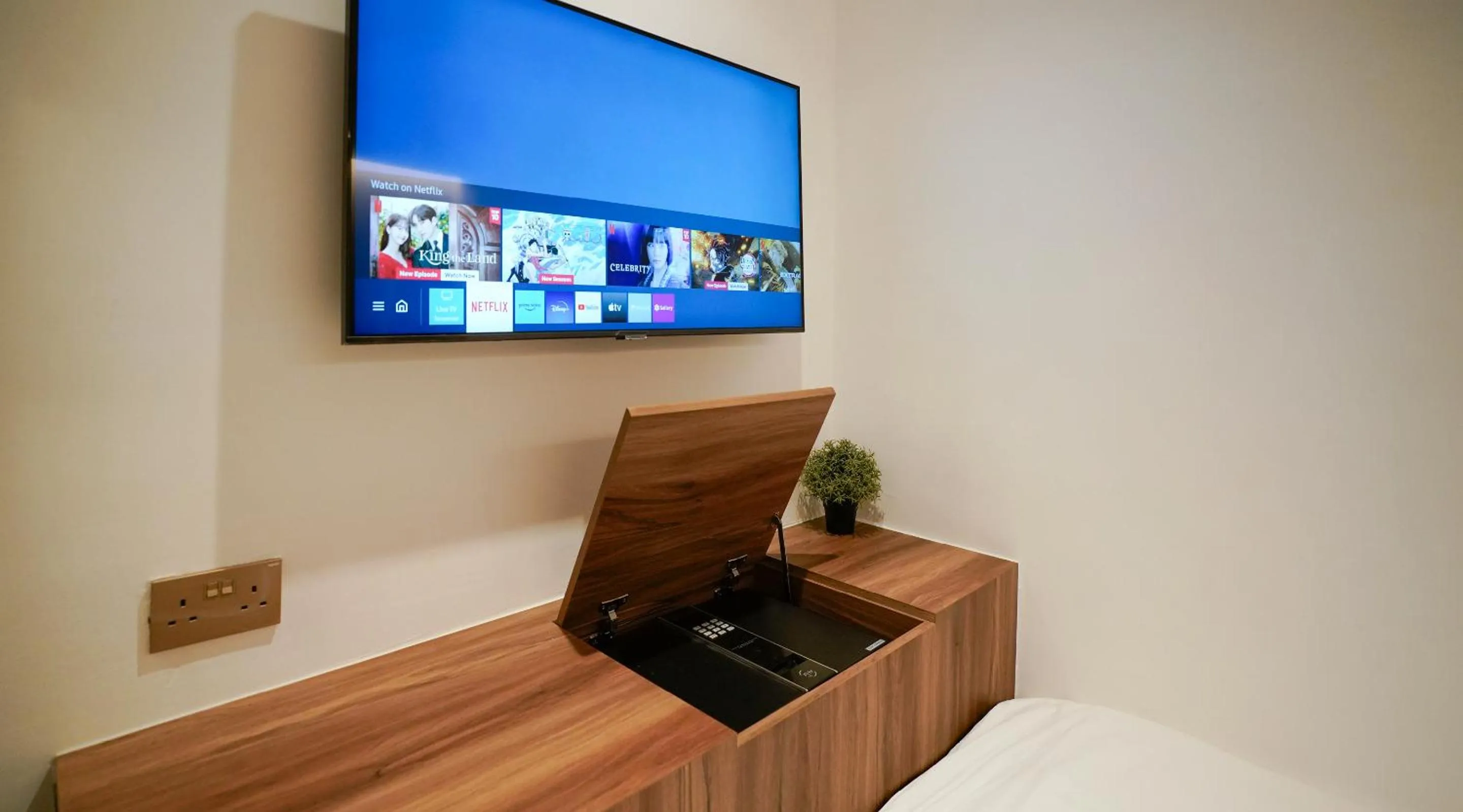 hair dresser in ST Signature Bugis Middle