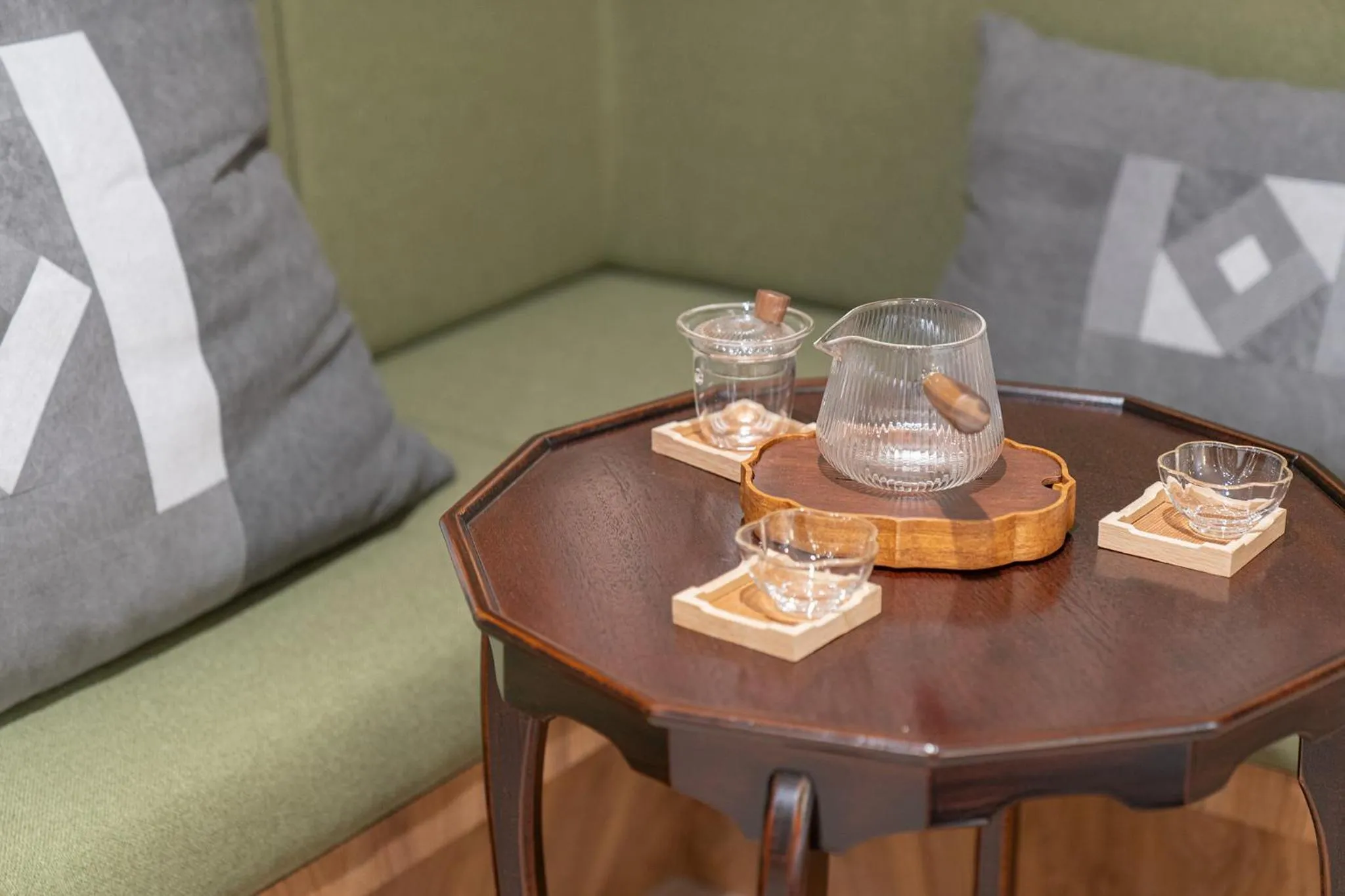 Coffee/tea facilities in Simjak Hotel by Aank