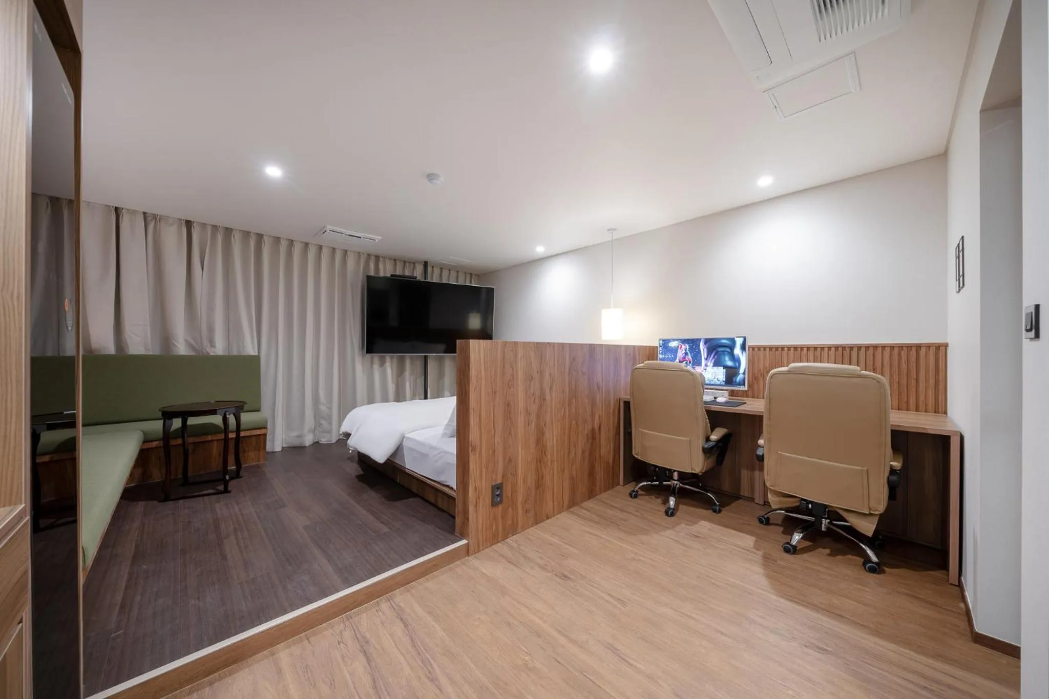 Bed in Simjak Hotel by Aank