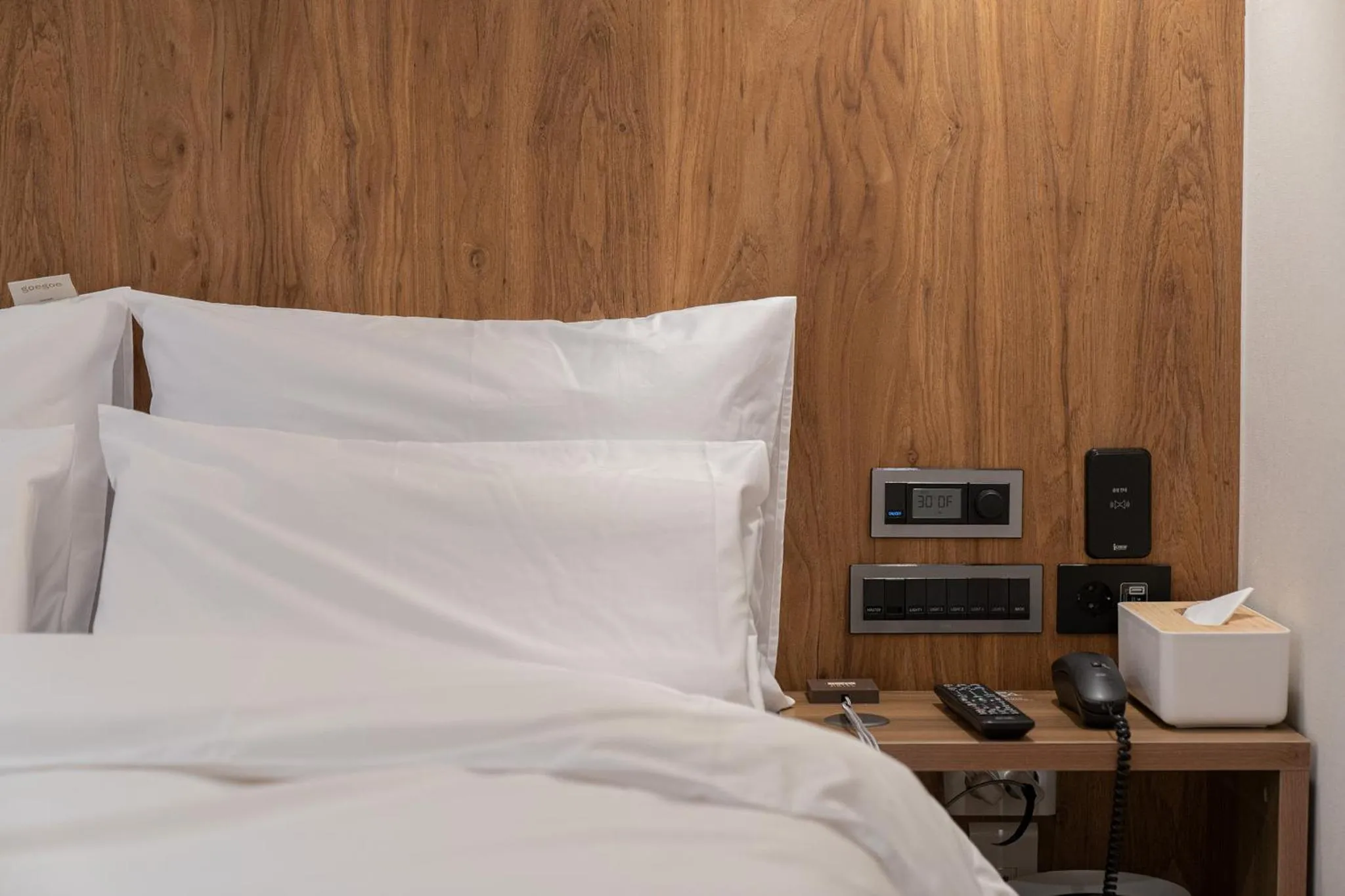 Bed in Simjak Hotel by Aank