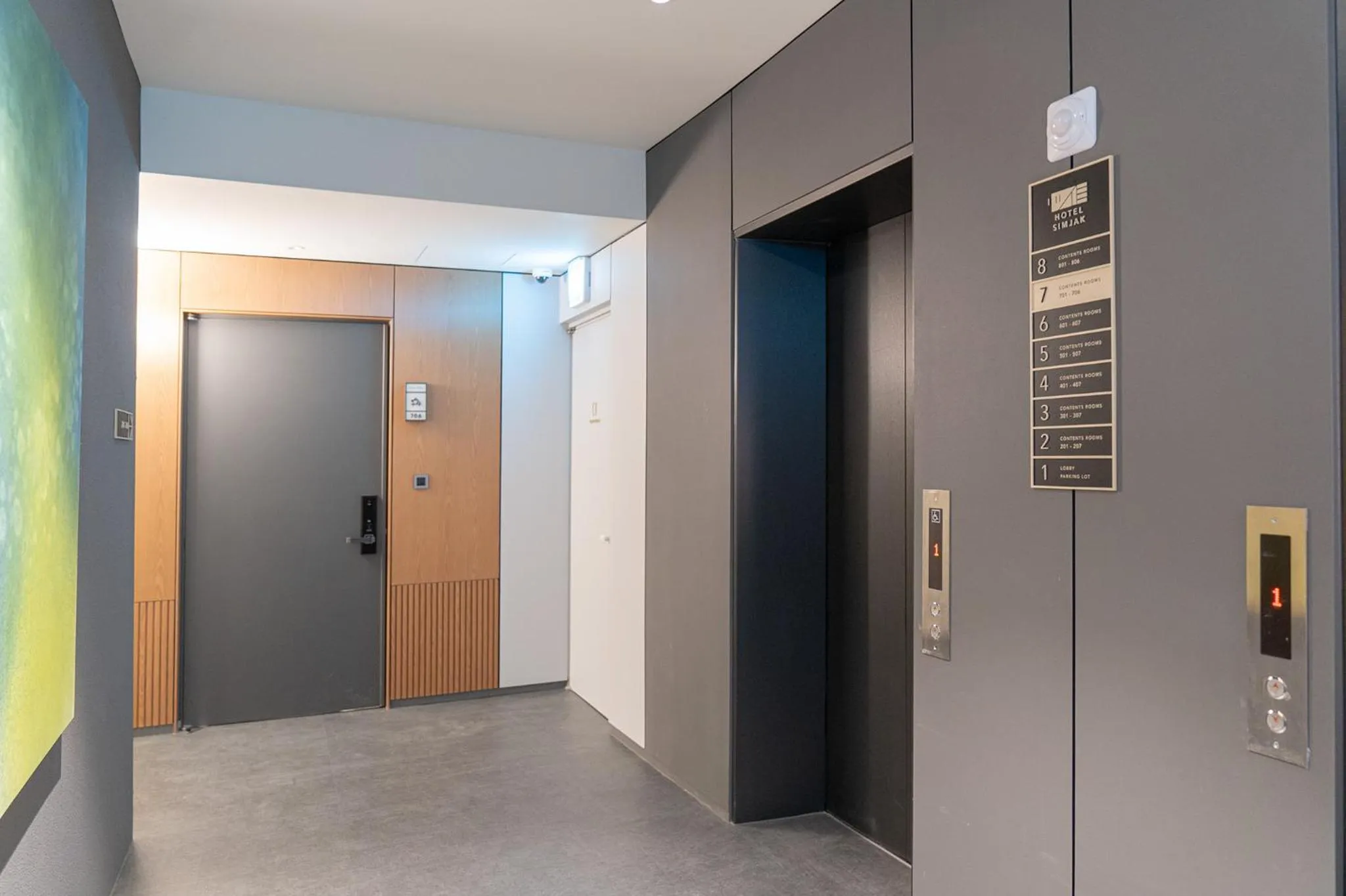 elevator in Simjak Hotel by Aank