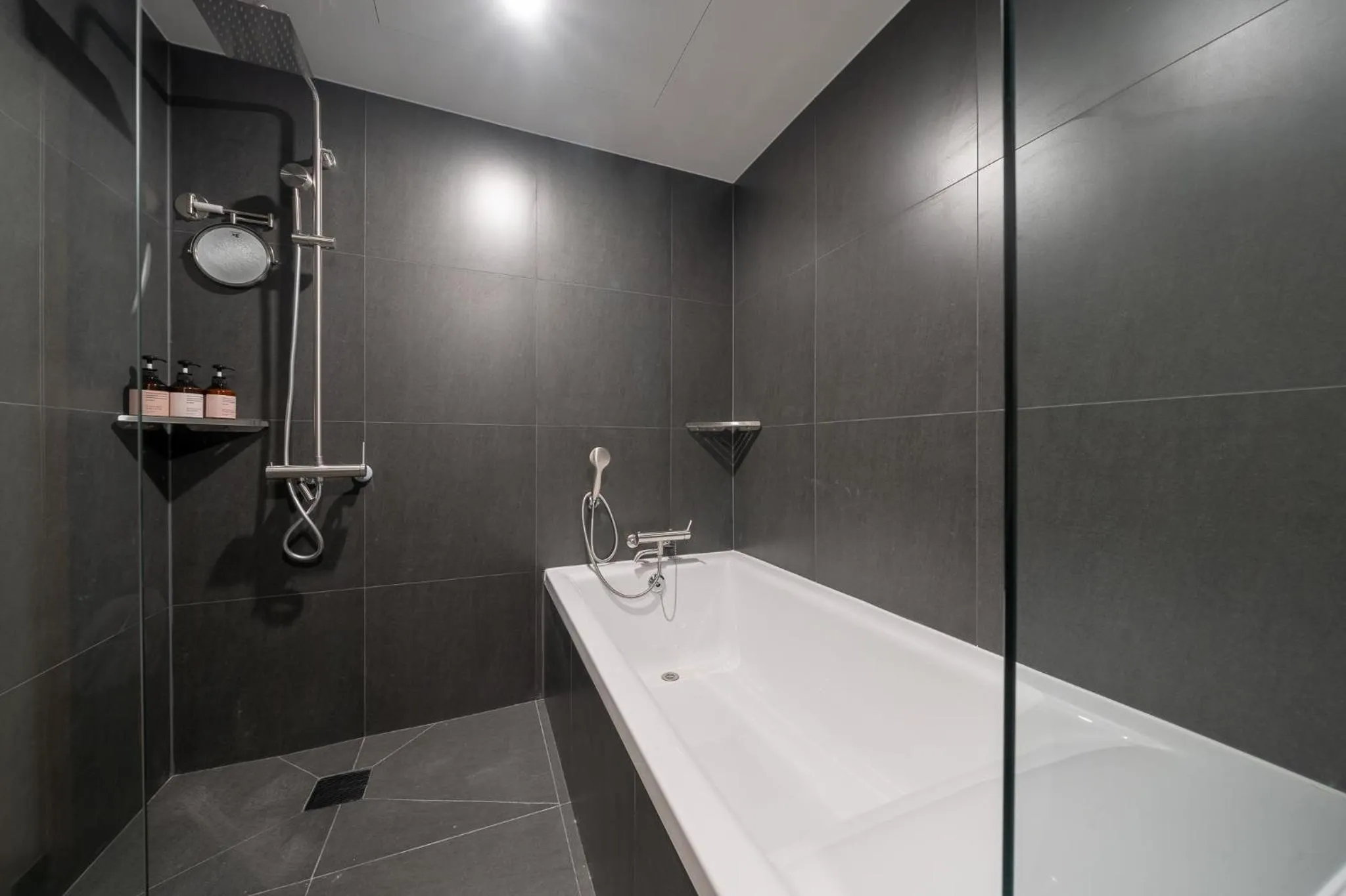 Shower in Simjak Hotel by Aank