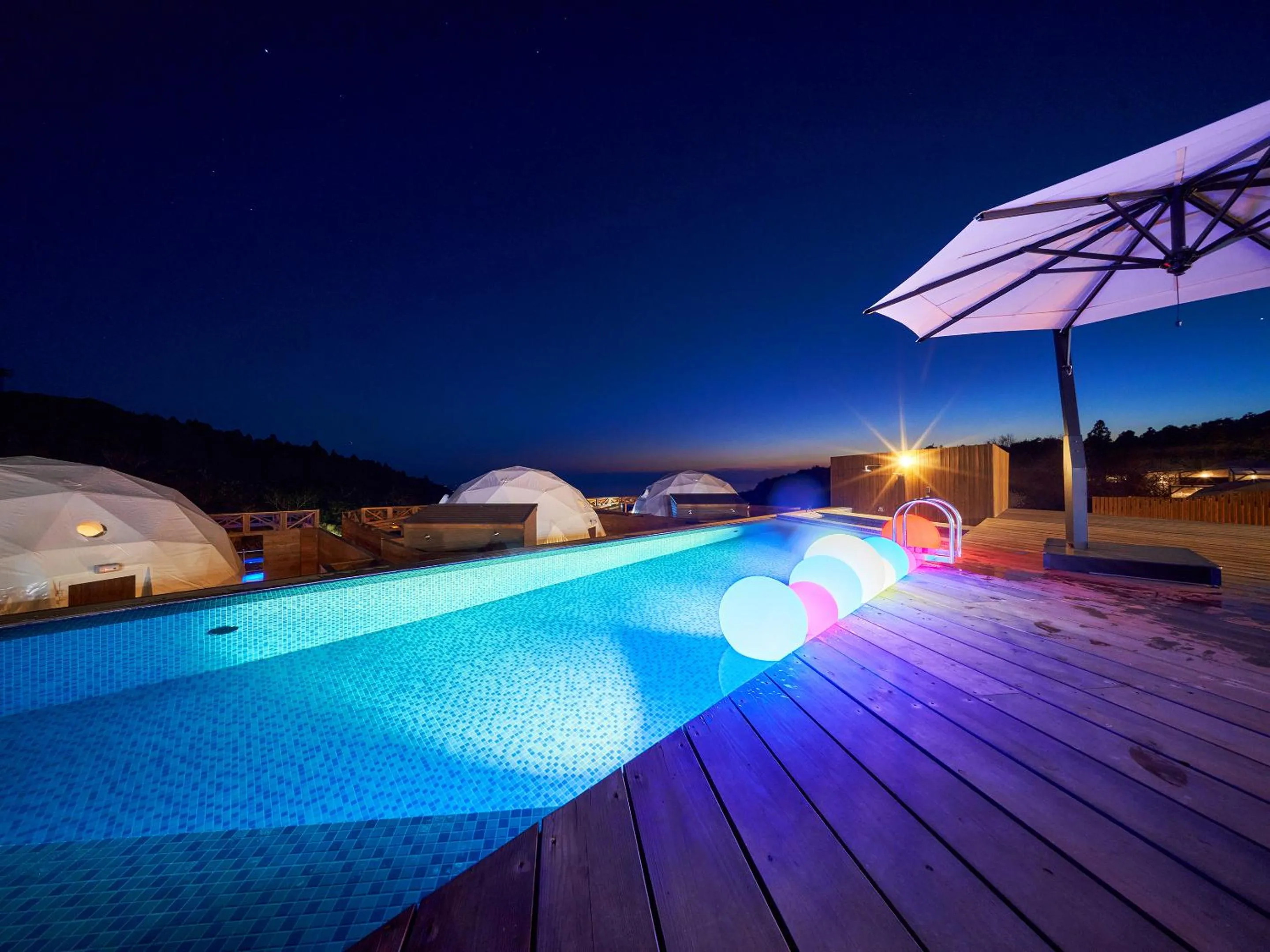Swimming pool in Glamping Resort GLANSO NAGASAKI