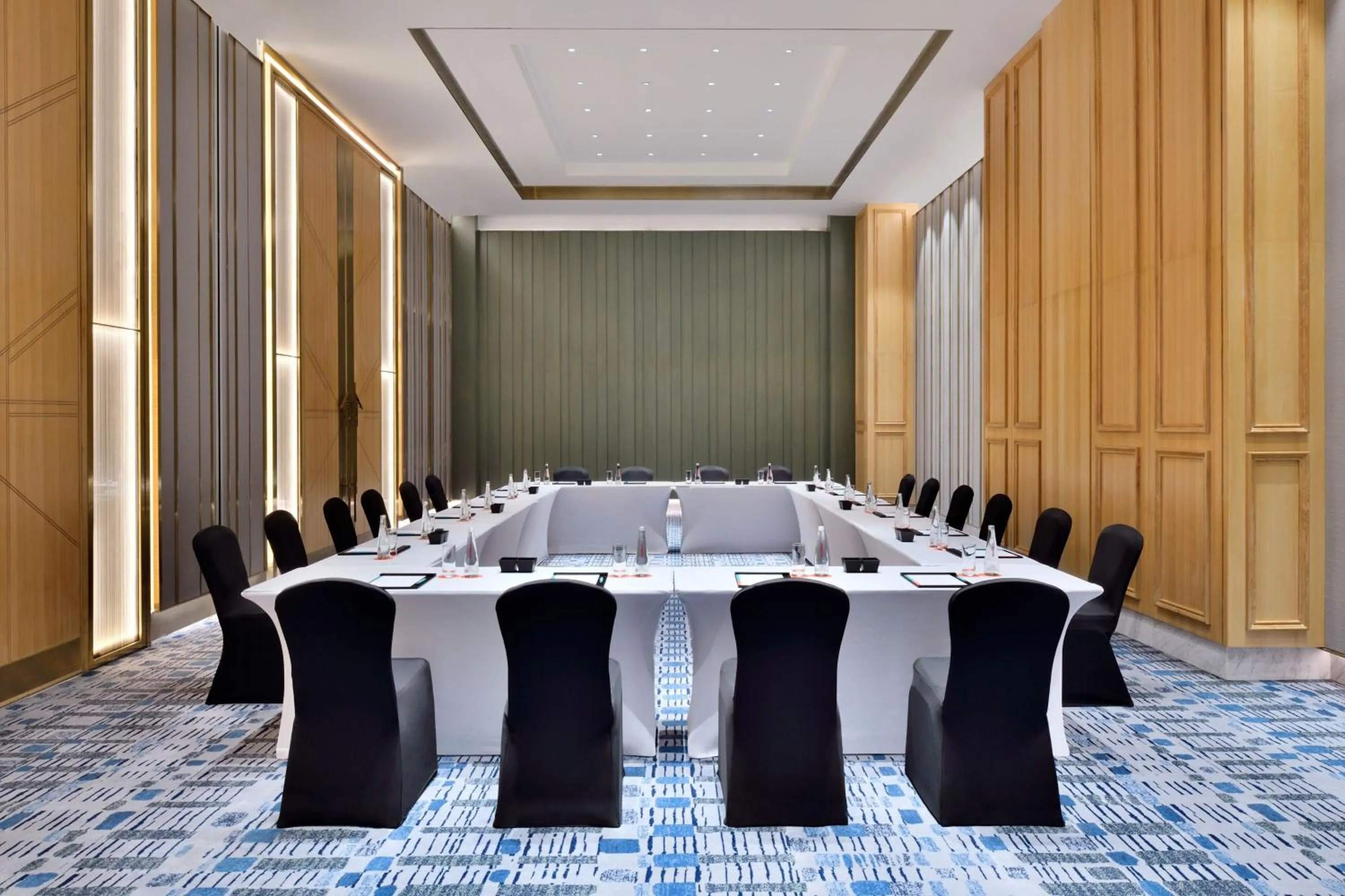 Meeting/conference room in Le Meridien Amritsar